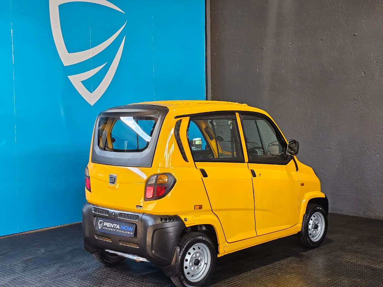 2025 Bajaj Qute, image 4 of 15