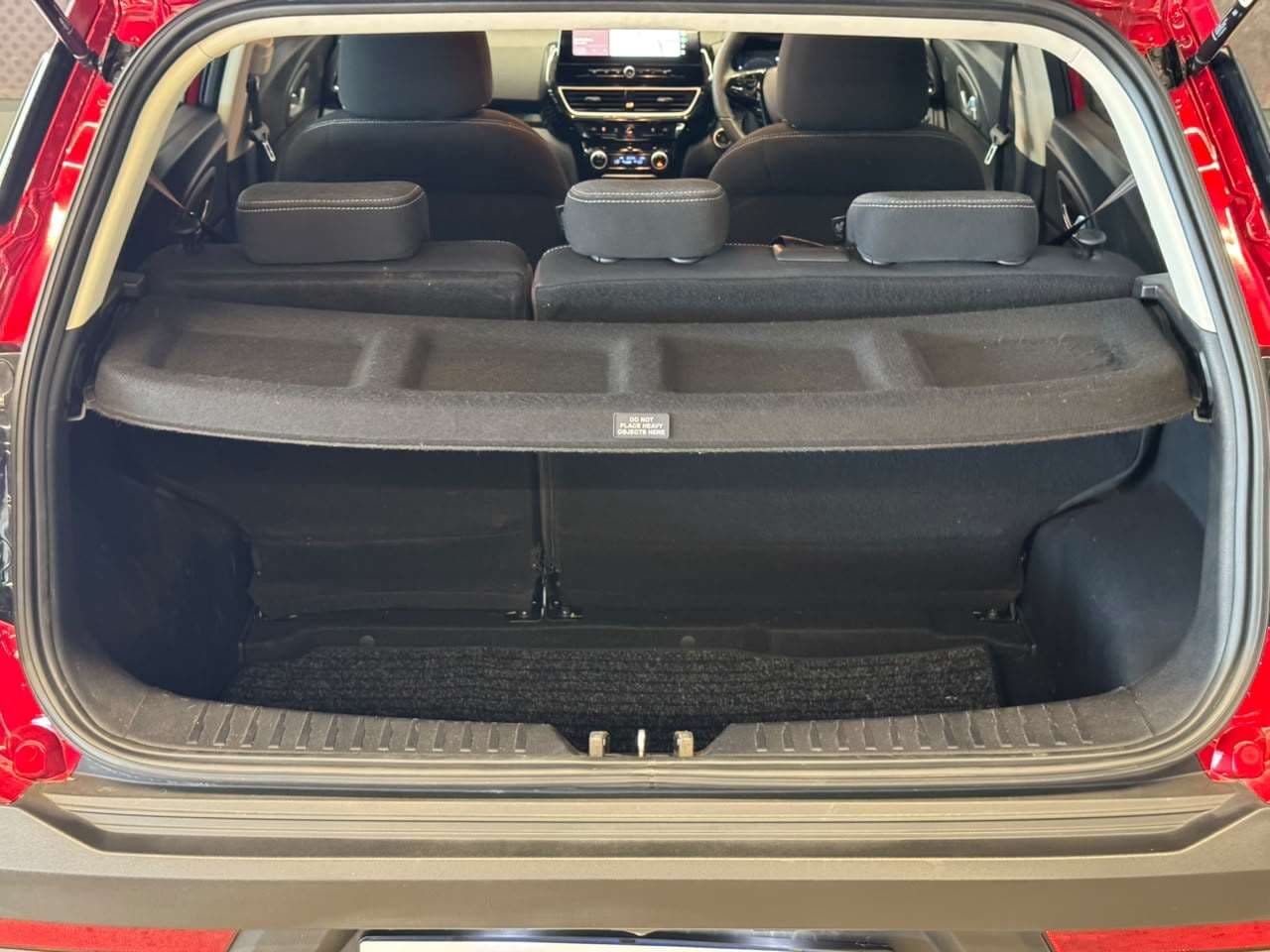 2024 Mahindra Xuv3xo, image 16 of 16