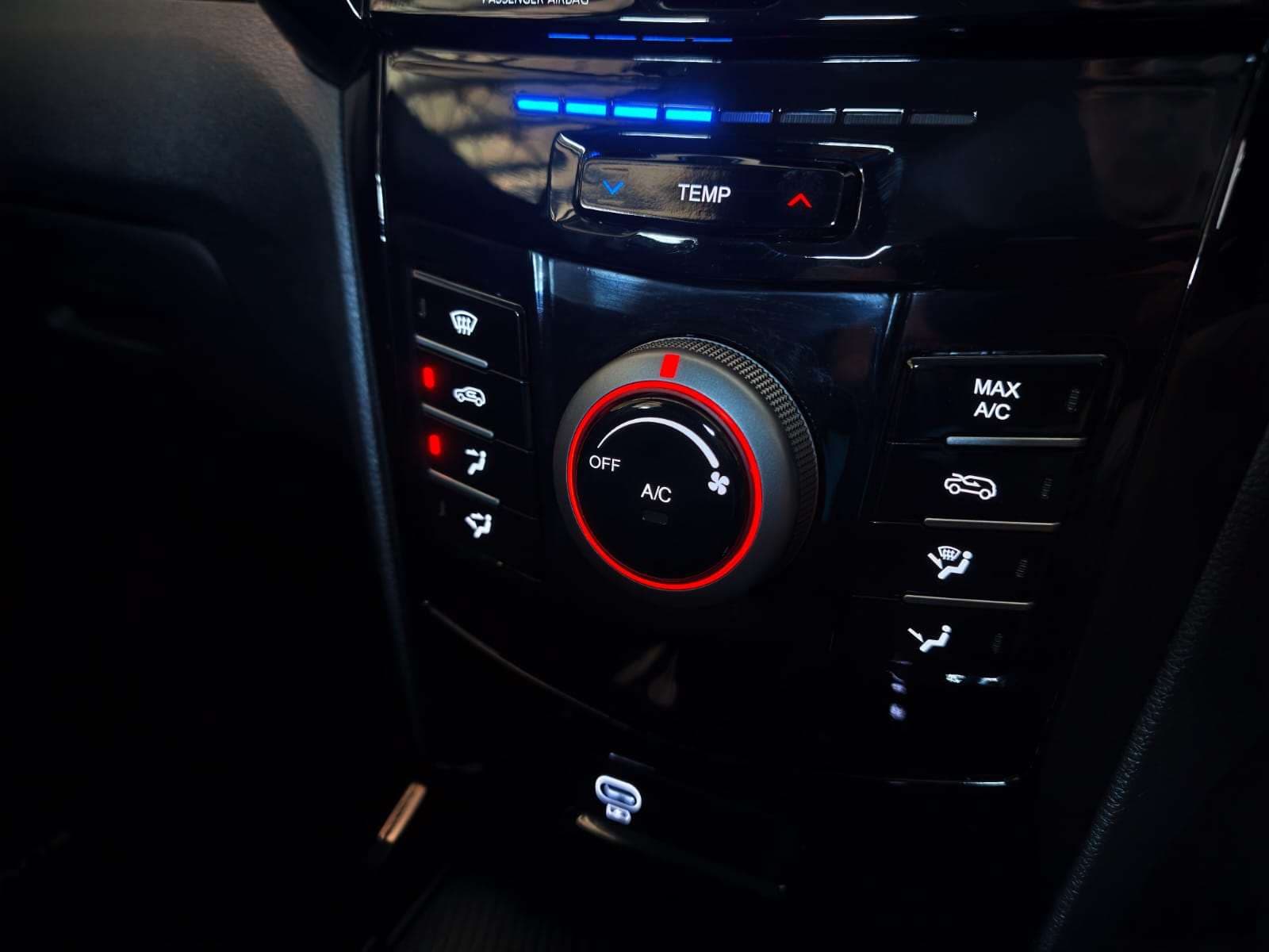 2026 Mahindra Xuv3xo, image 12 of 15