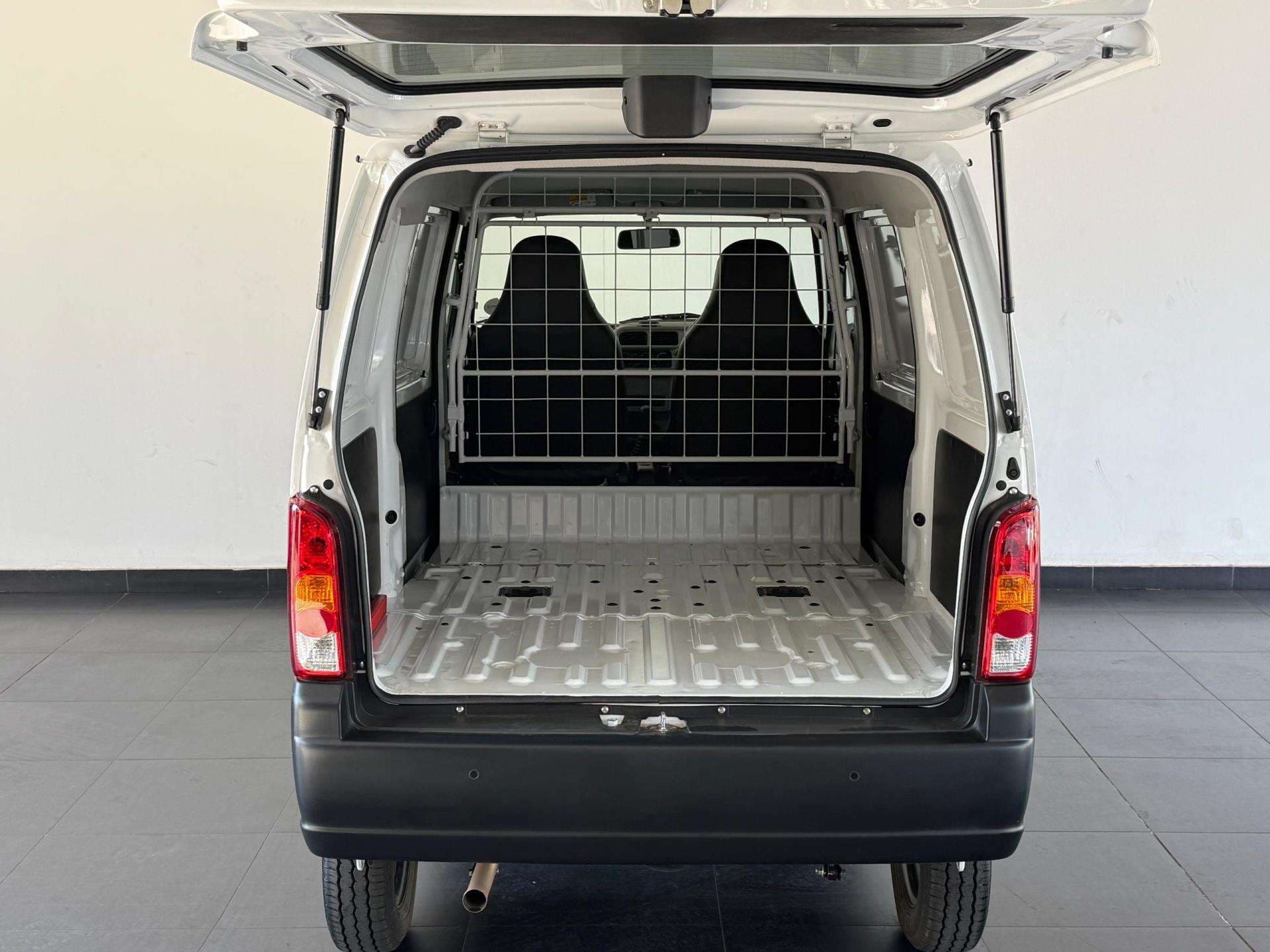 2026 Suzuki Eeco, image 8 of 16