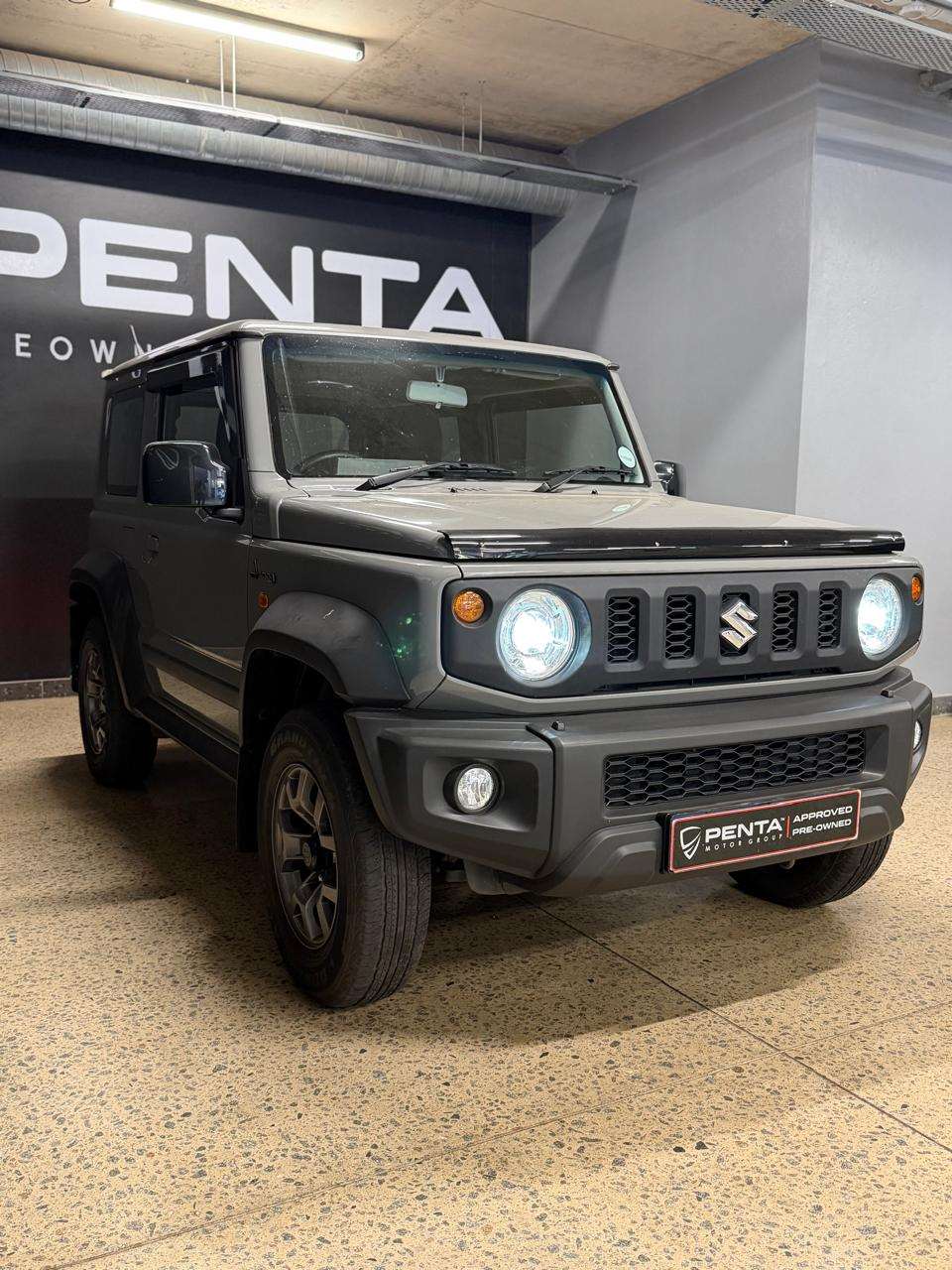 2020 Suzuki Jimny, image 2 of 16
