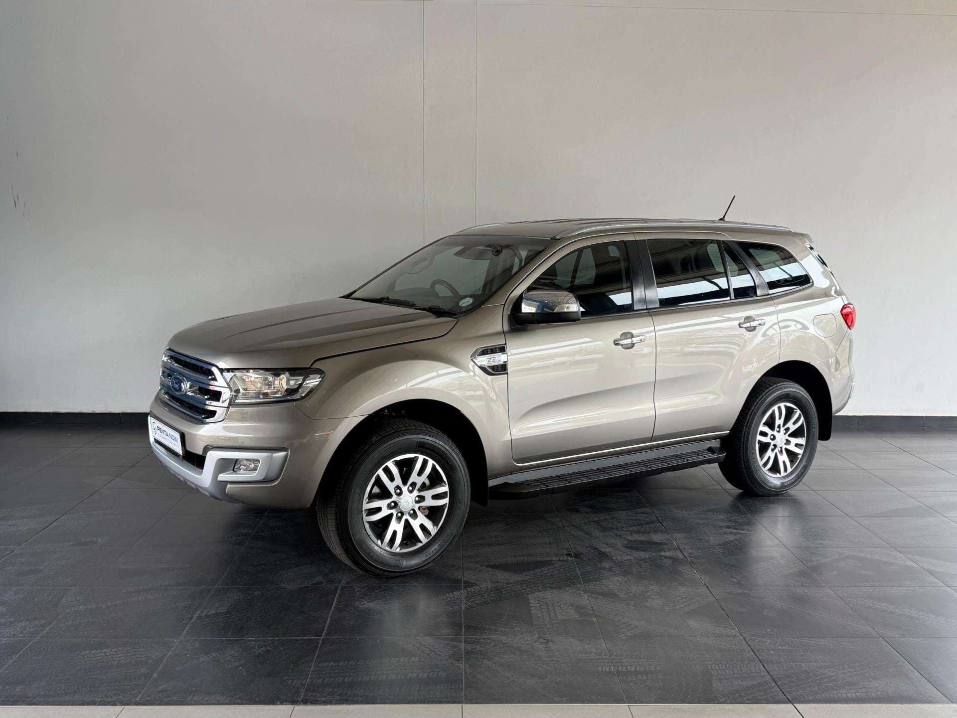 2018 Ford Everest, image 1 of 16