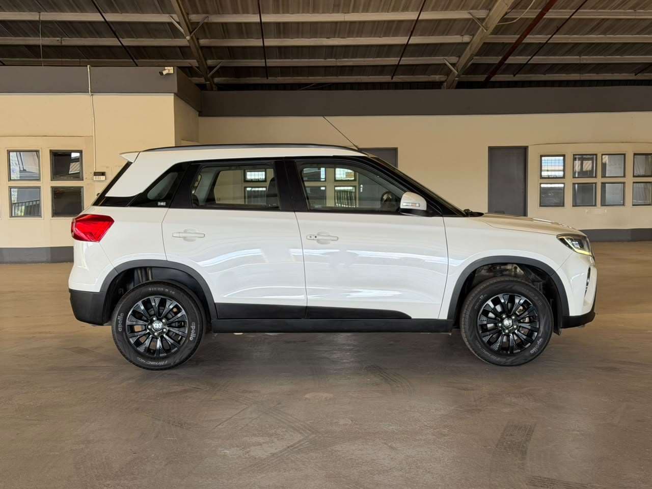 2022 Toyota Urban Cruiser, image 6 of 16