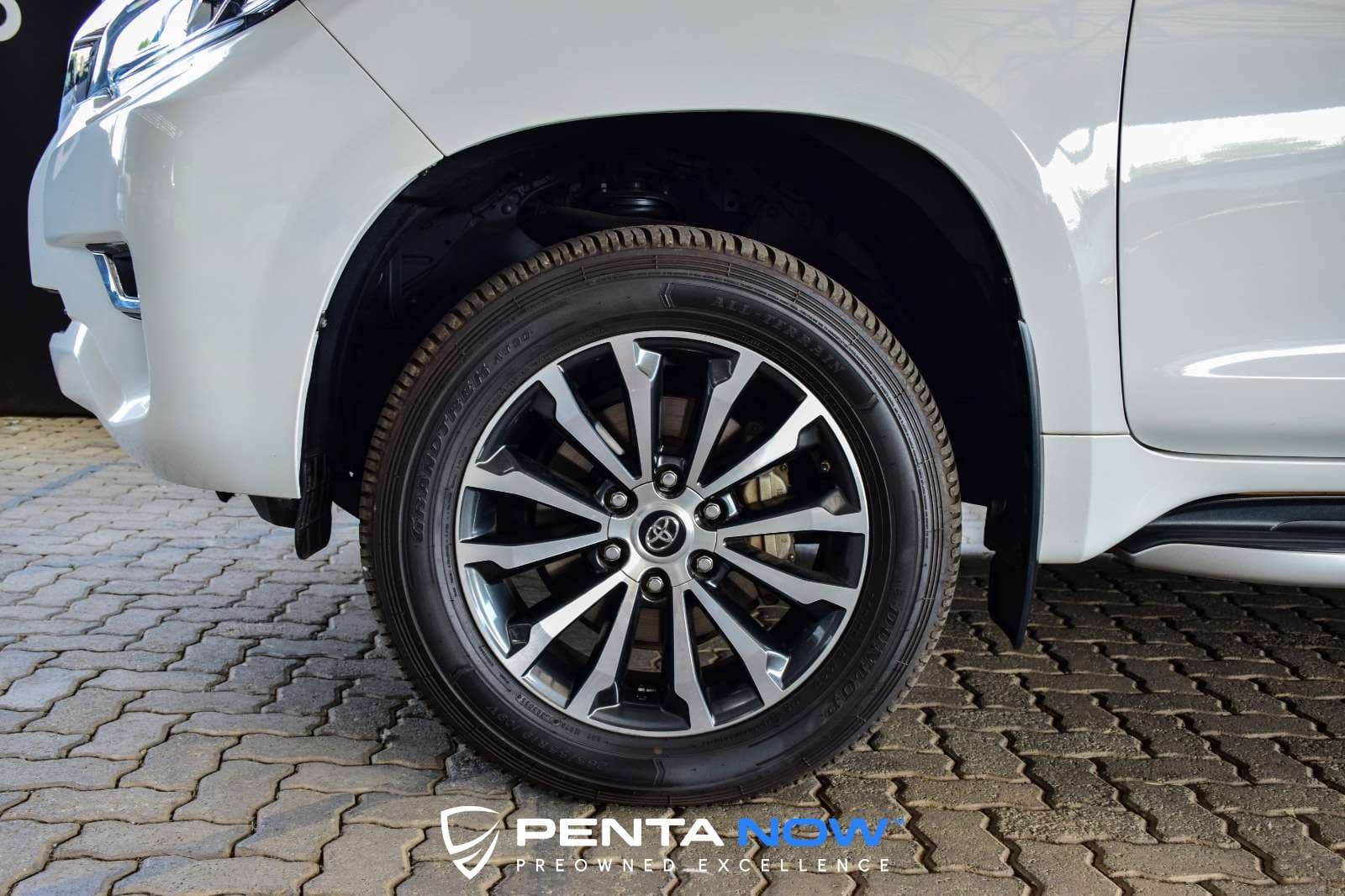 2022 Toyota Prado, image 9 of 16