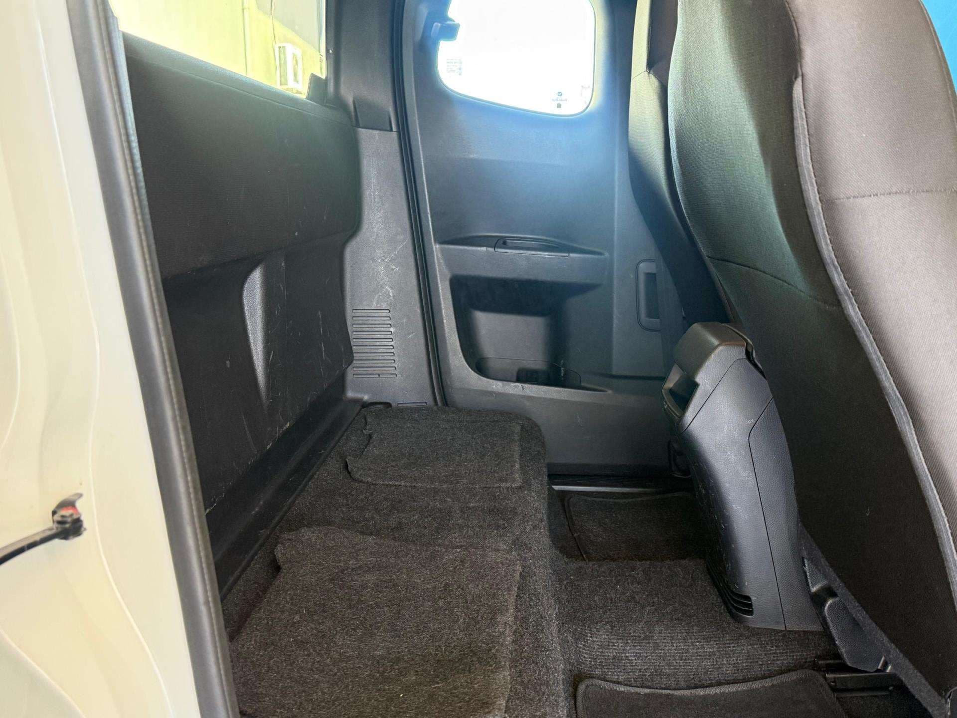 2023 Isuzu D-max, image 16 of 16