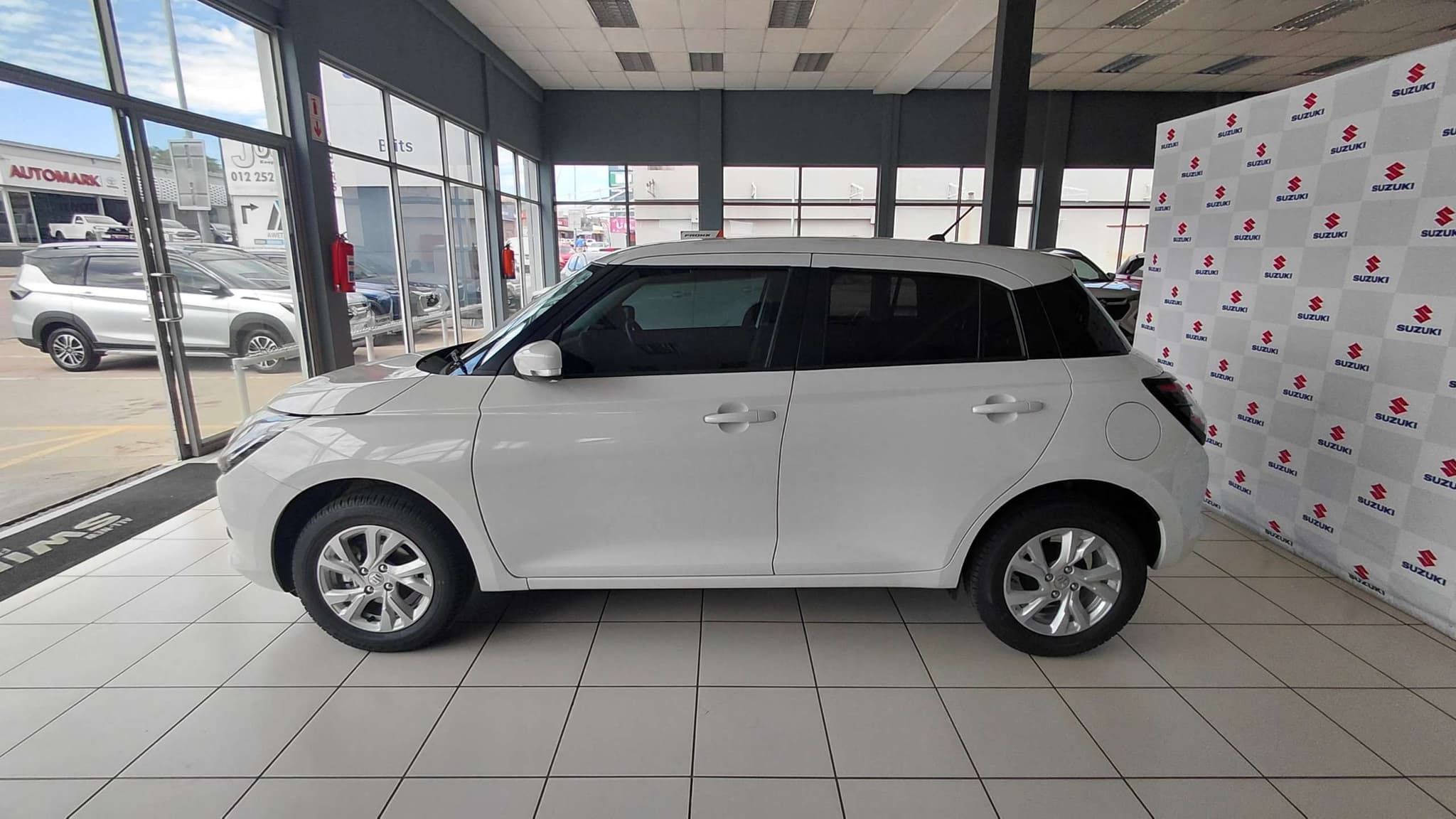 2026 Suzuki Swift, image 6 of 8