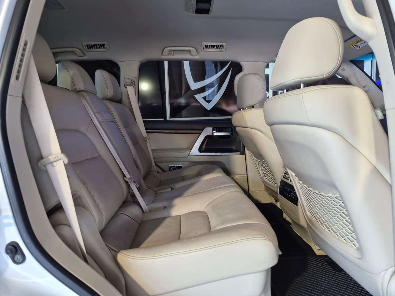 2019 Toyota Lc200, image 14 of 16