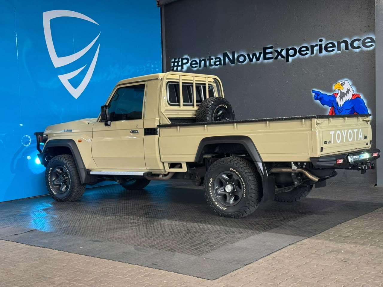 2026 Toyota Land Cruiser 79, image 5 of 16