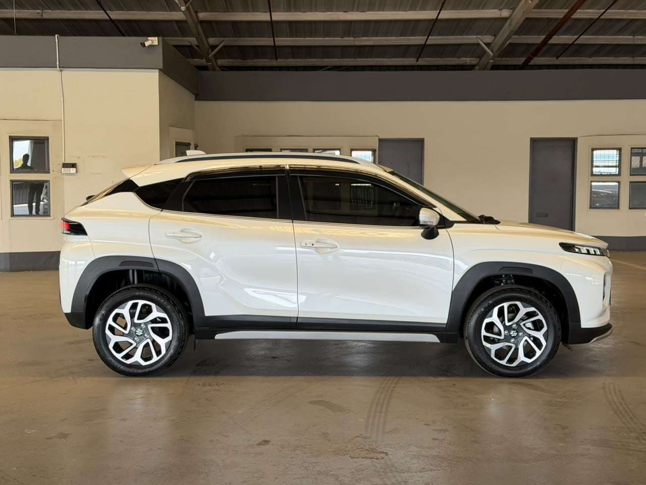 2025 Suzuki Fronx, image 6 of 16