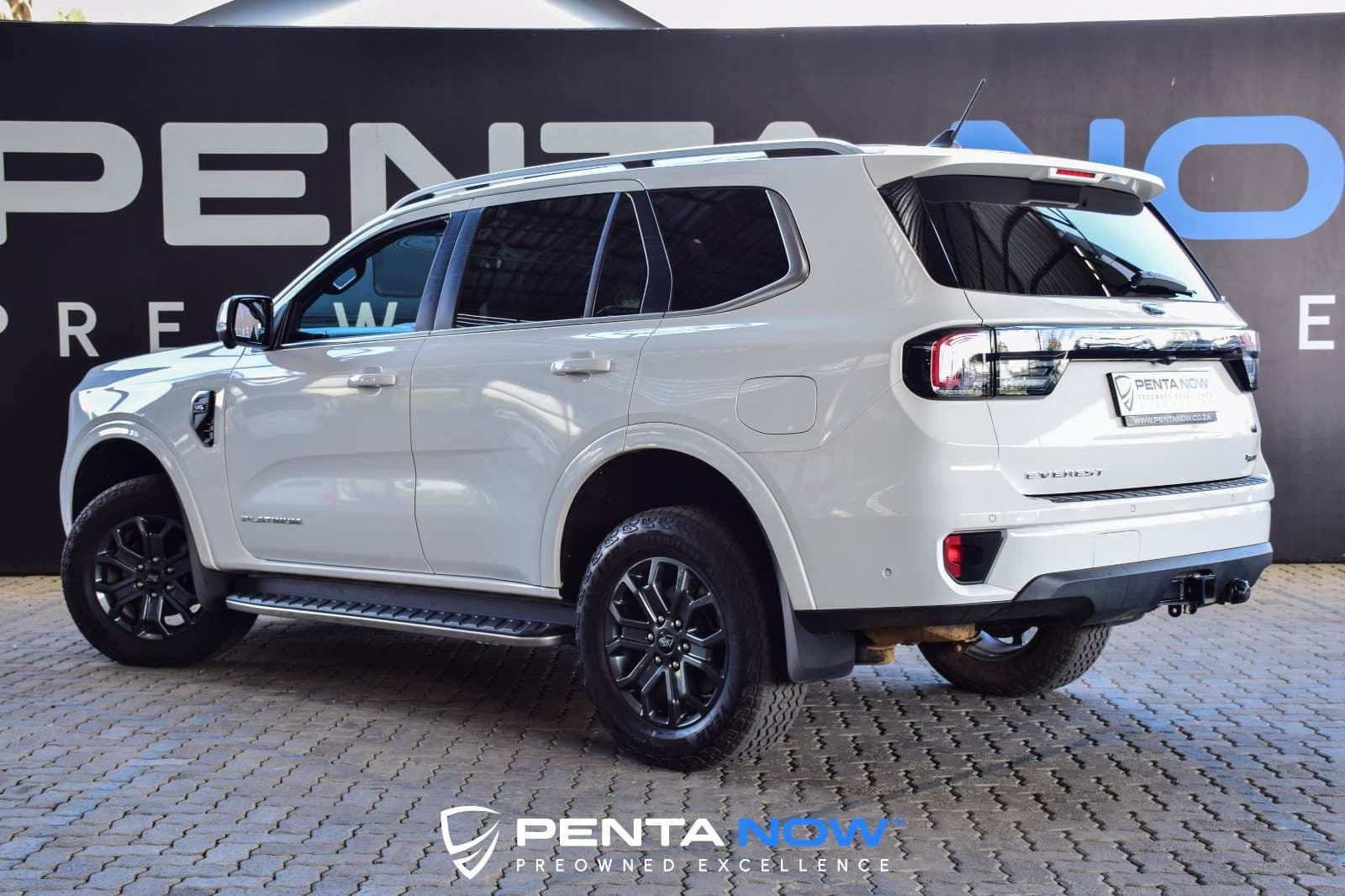 2024 Ford Everest, image 8 of 16