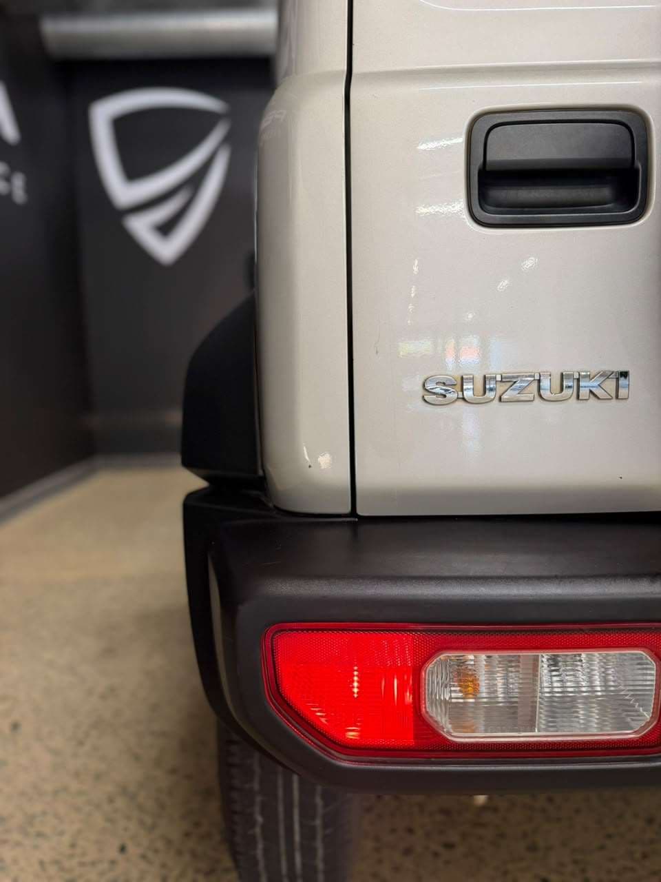 2022 Suzuki Jimny, image 11 of 16