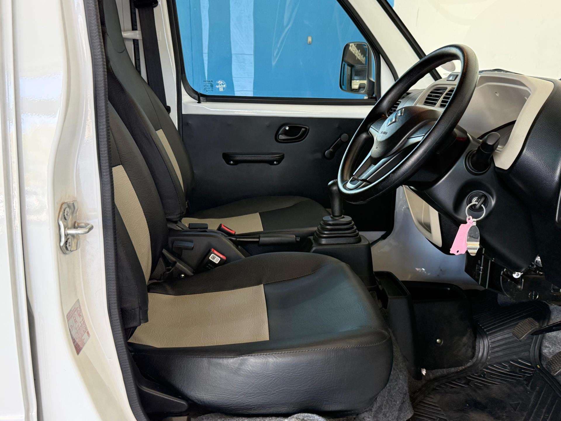 2026 Suzuki Eeco, image 14 of 16