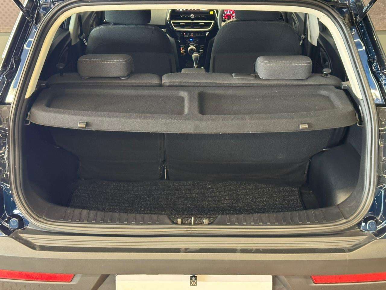 2026 Mahindra Xuv3x0, image 15 of 15