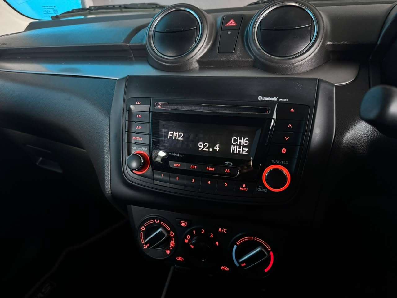 2024 Suzuki Swift, image 9 of 16