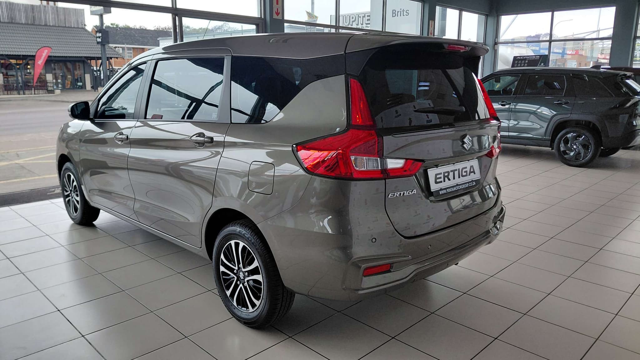 2026 Suzuki Ertiga, image 5 of 8
