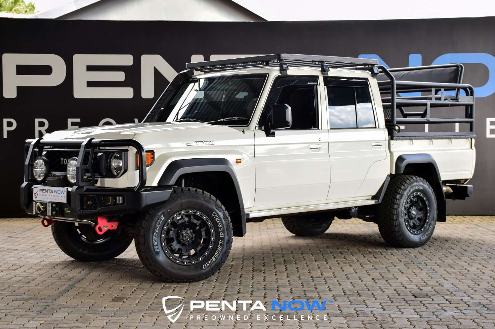 2025 Toyota Land Cruiser Pick Up, image 3 of 16