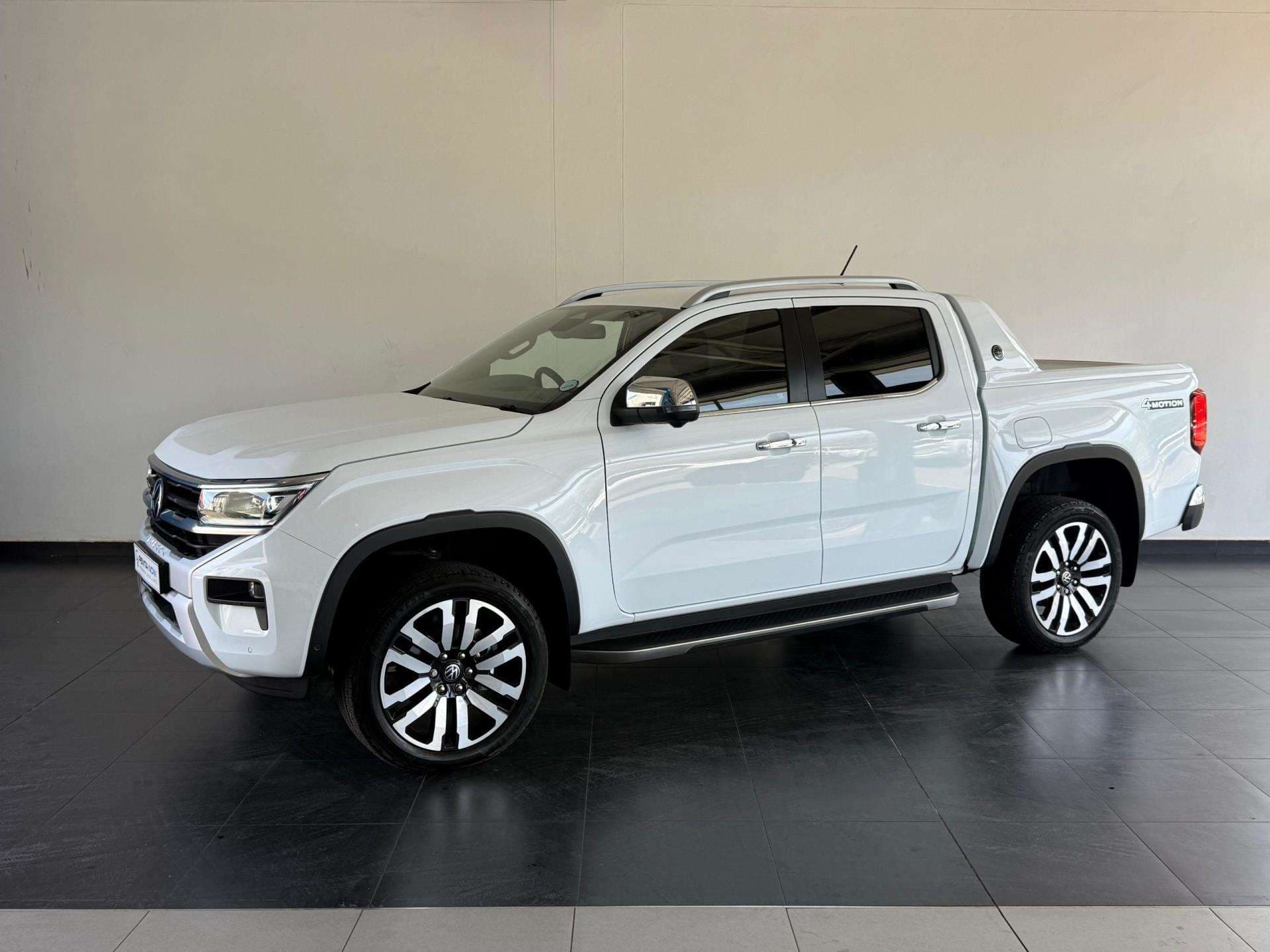 2025 Volkswagen Amarok, image 1 of 16