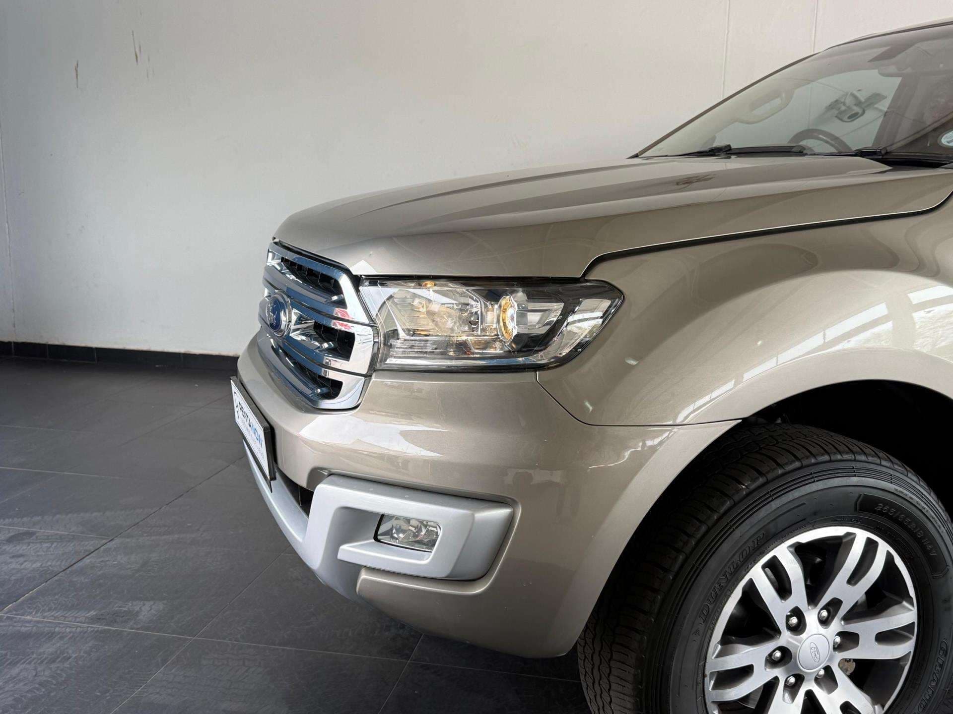 2018 Ford Everest, image 10 of 16