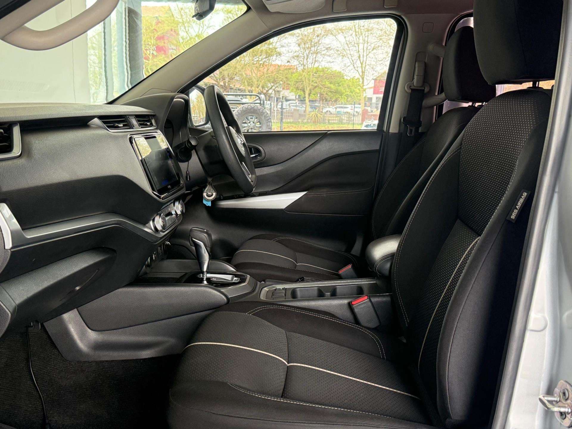 2022 Nissan Terra, image 15 of 16