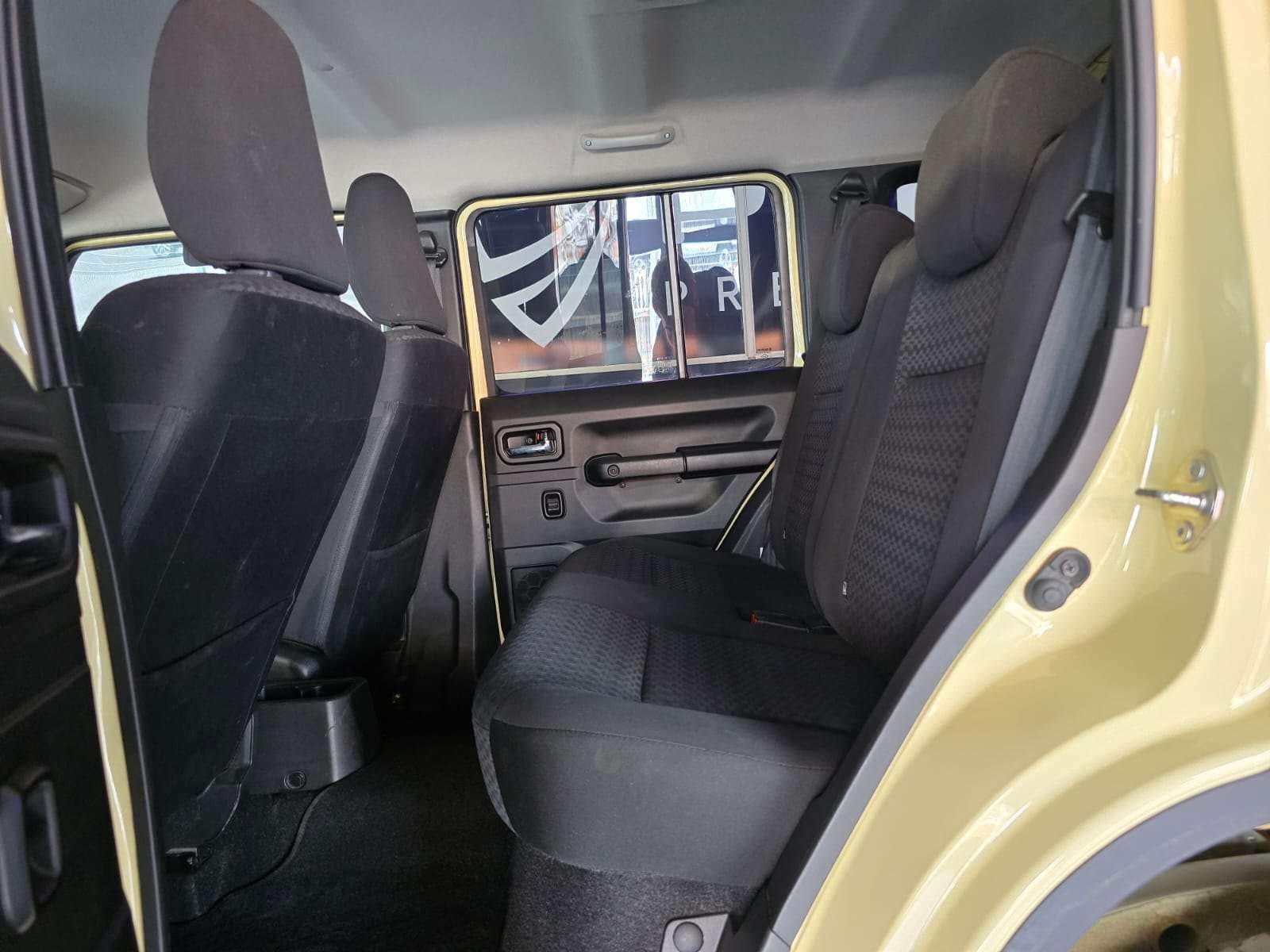 2025 Suzuki Jimny, image 14 of 16