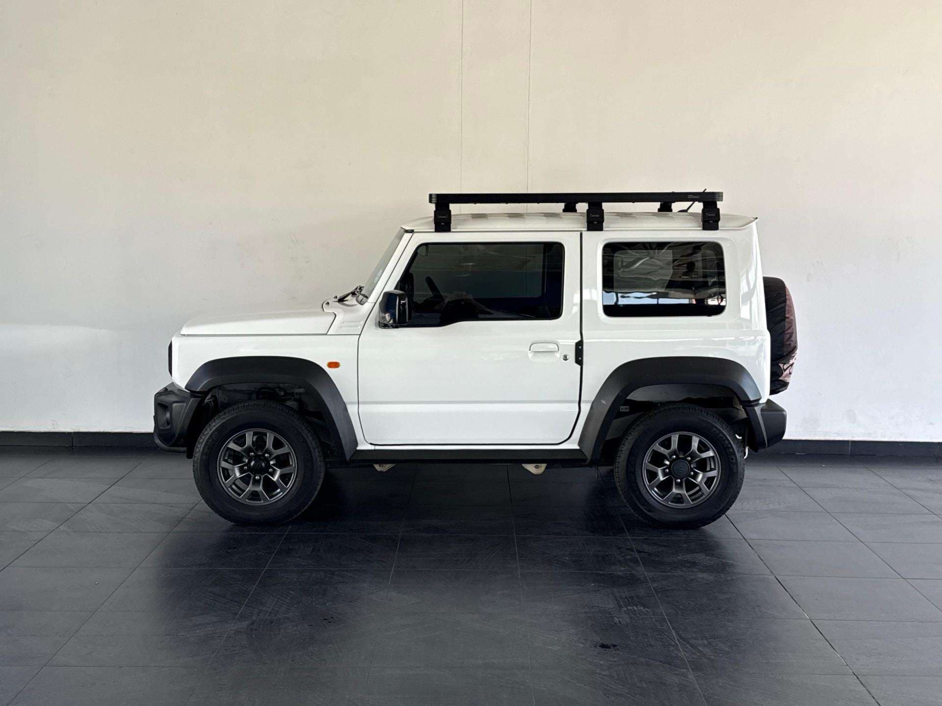 2025 Suzuki Jimny, image 5 of 16