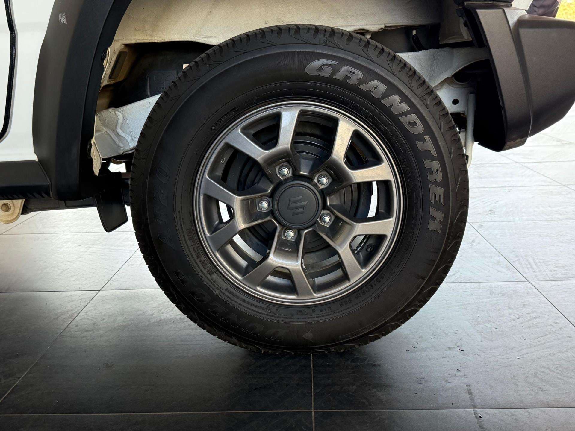 2025 Suzuki Jimny, image 10 of 16