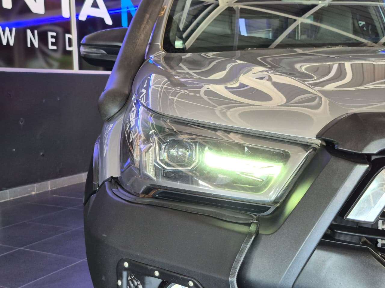 2022 Toyota Hilux, image 15 of 16