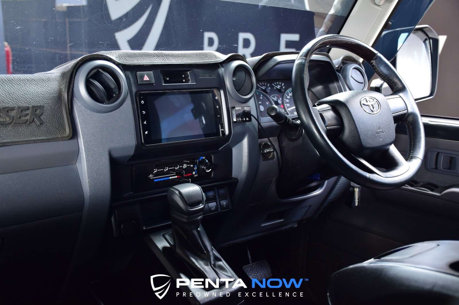 2025 Toyota Land Cruiser Pick Up, image 11 of 16
