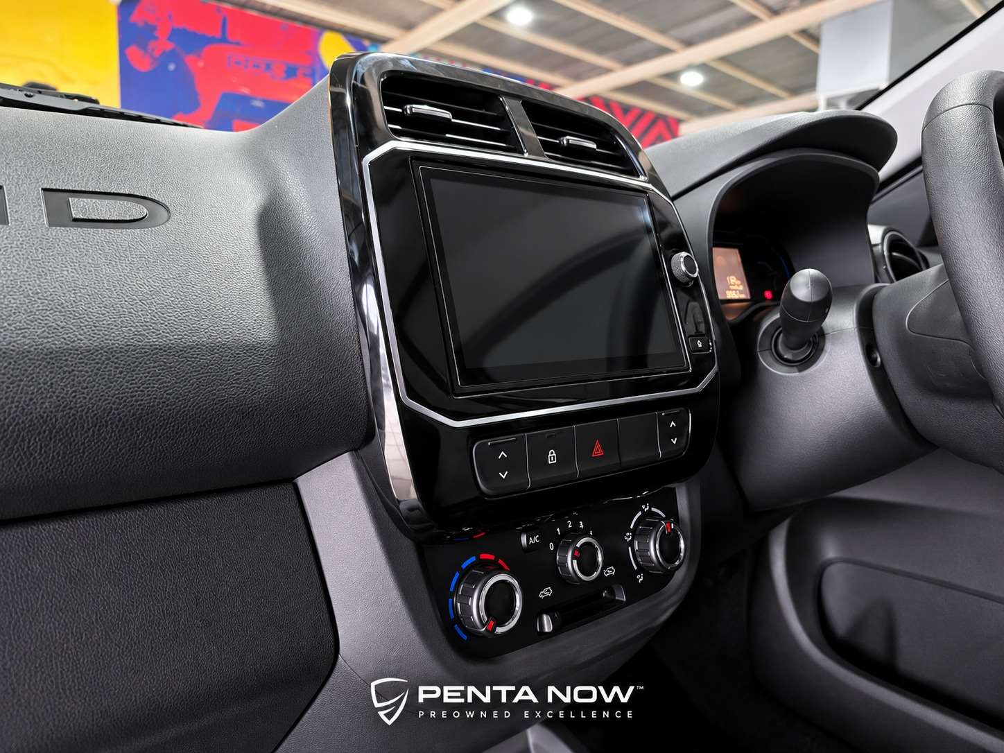 2026 Renault Kwid, image 11 of 16