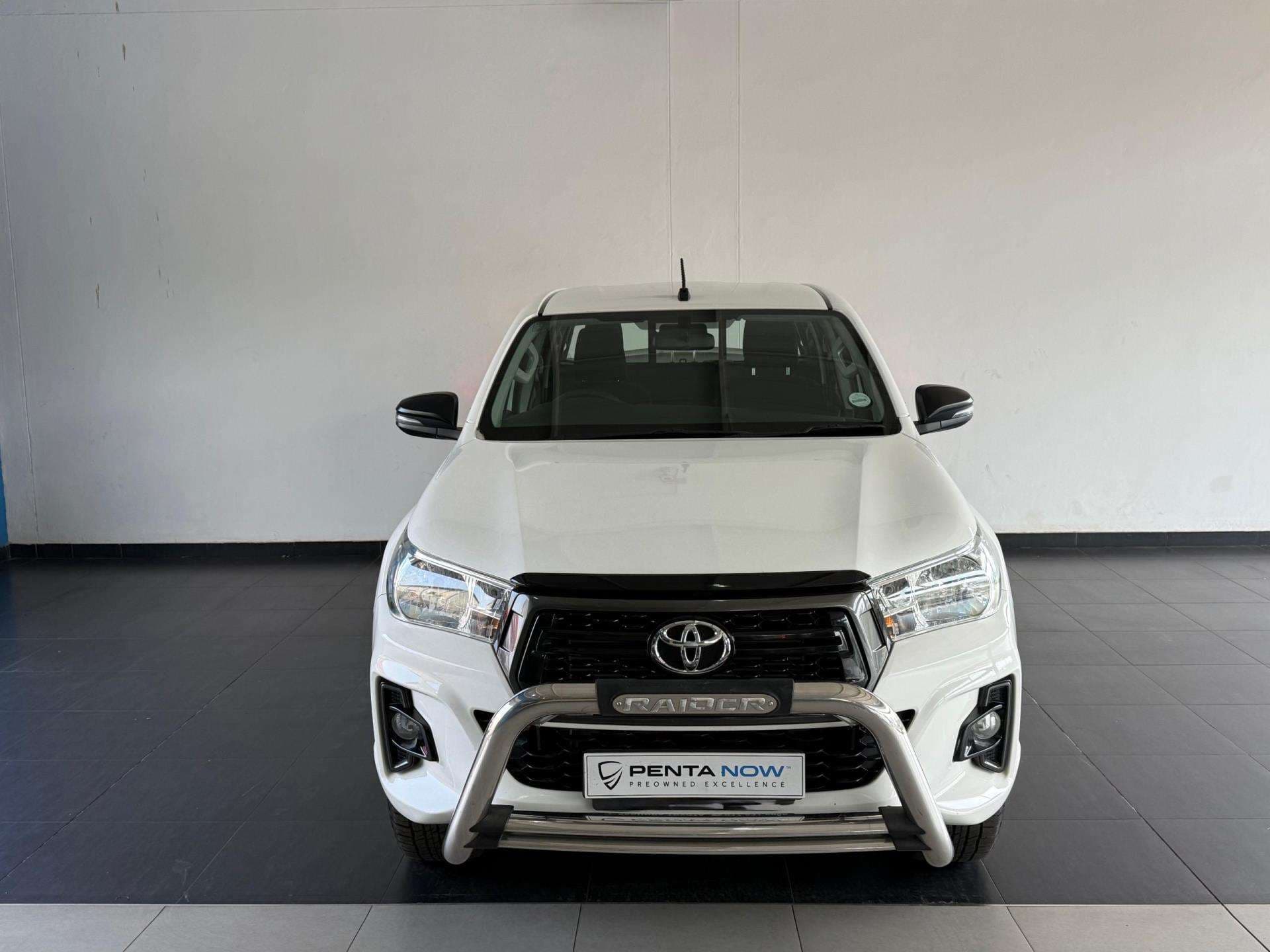 2019 Toyota Hilux, image 2 of 16