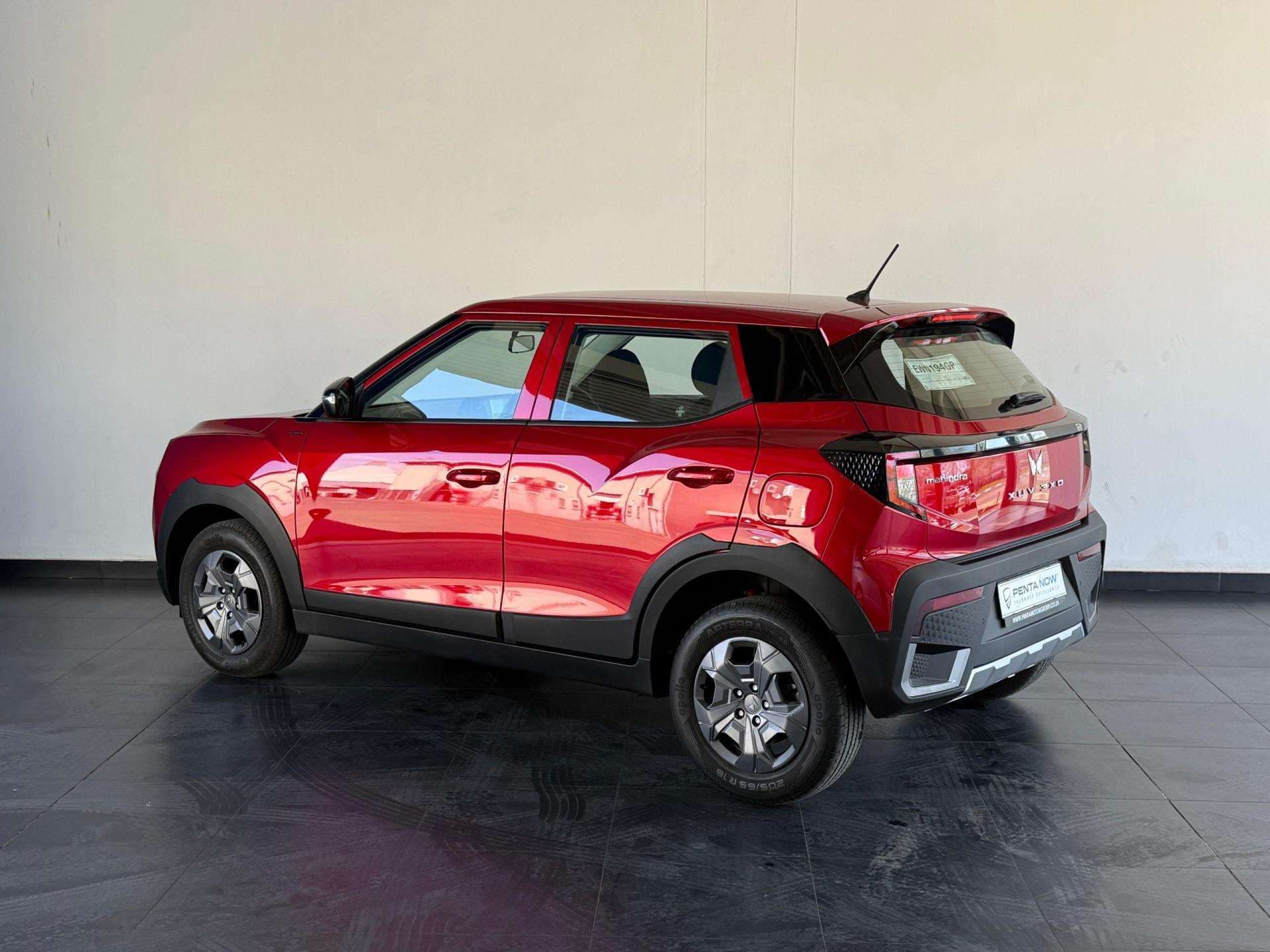 2026 Mahindra Xuv3x0, image 8 of 16