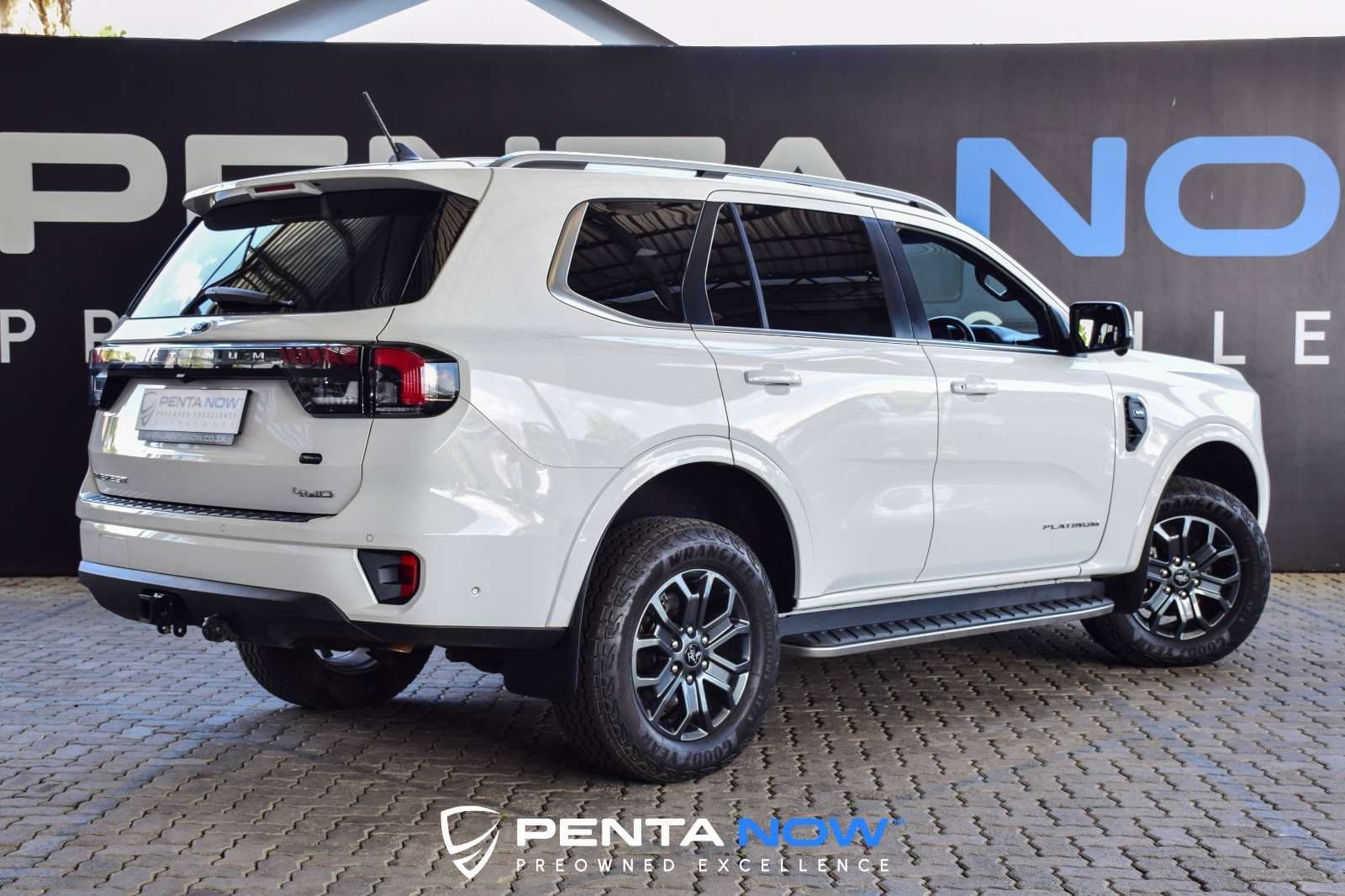 2024 Ford Everest, image 7 of 16