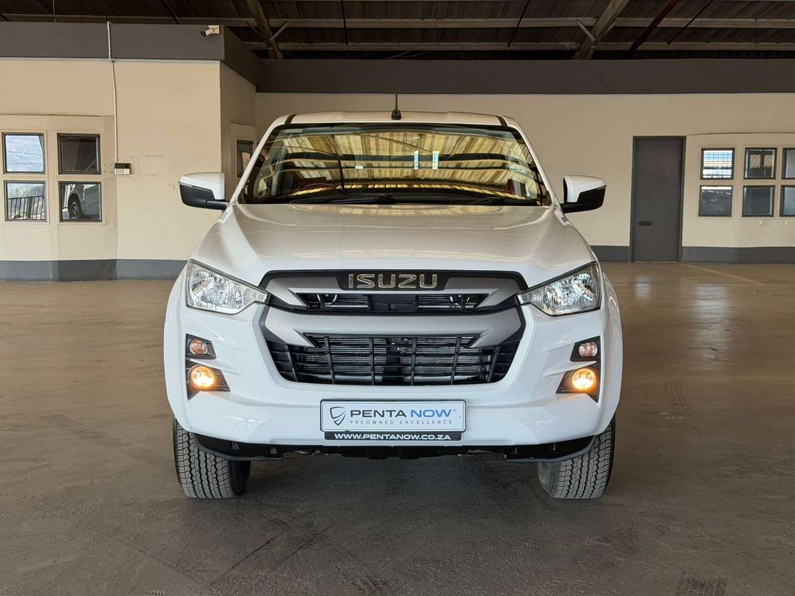 2023 Isuzu D-max, image 8 of 16