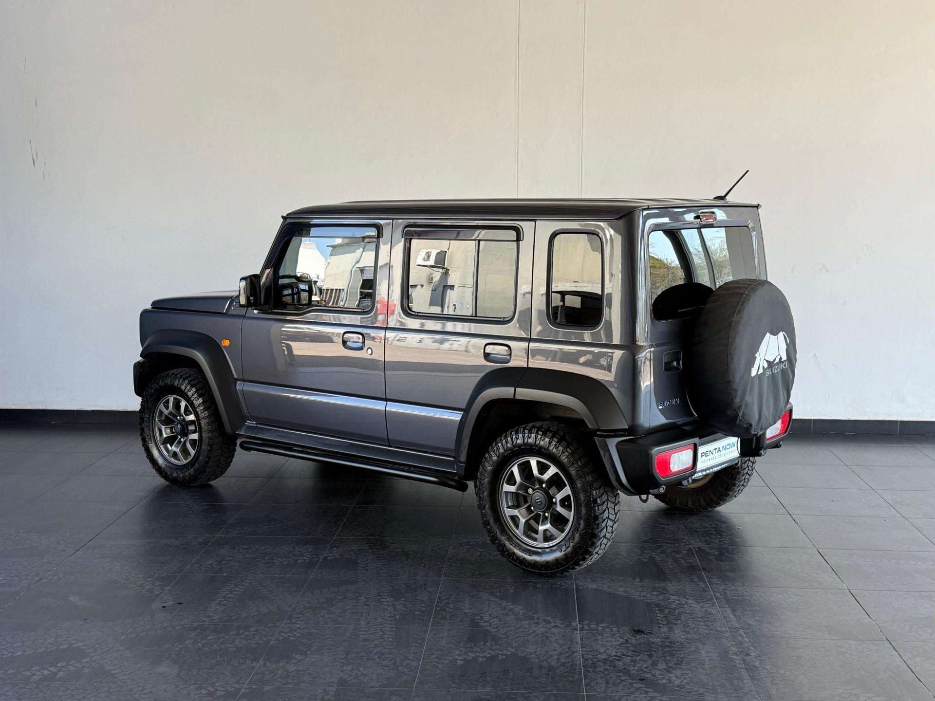 2025 Suzuki Jimny, image 8 of 16