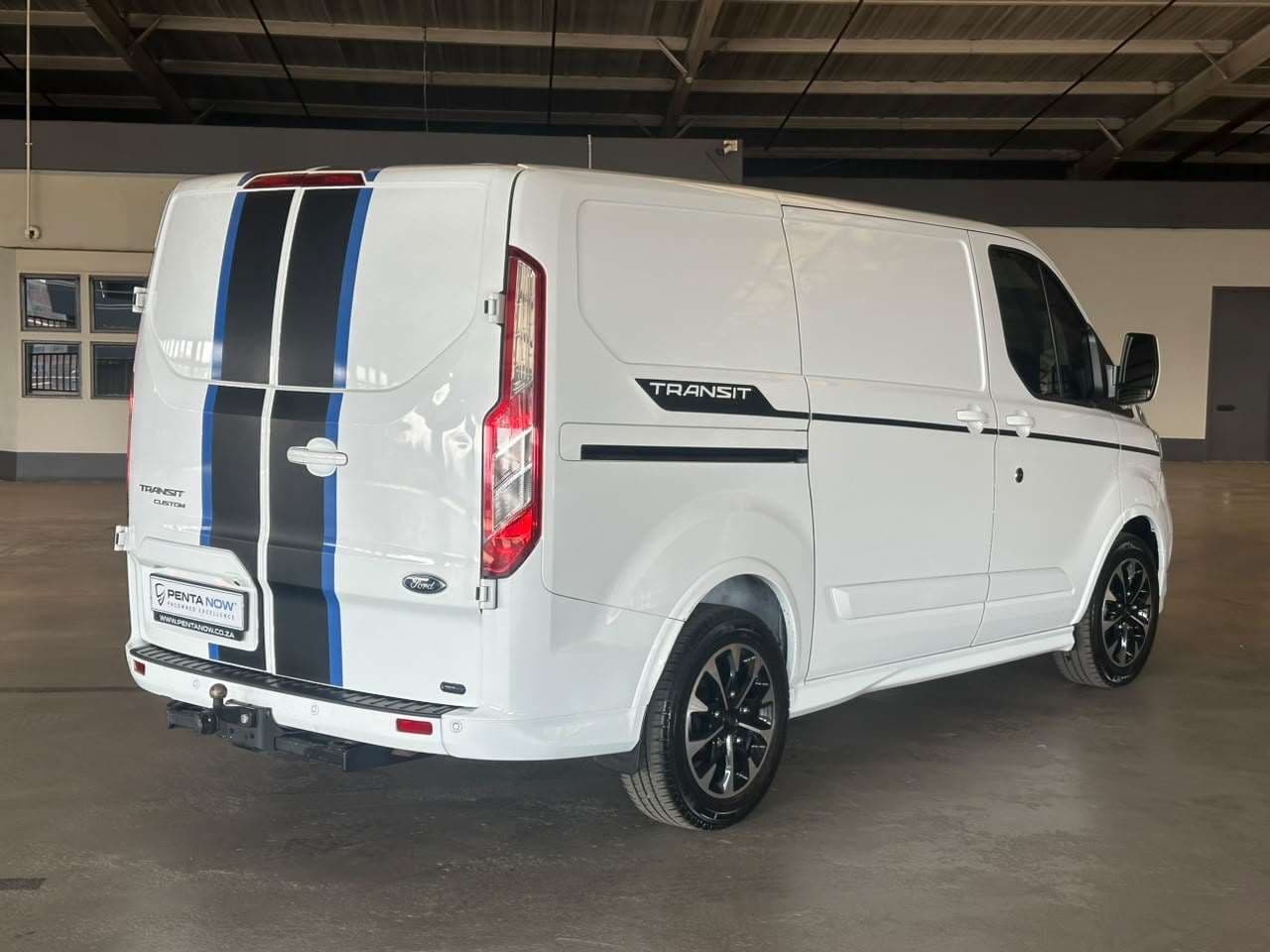 2022 Ford Transit, image 5 of 16