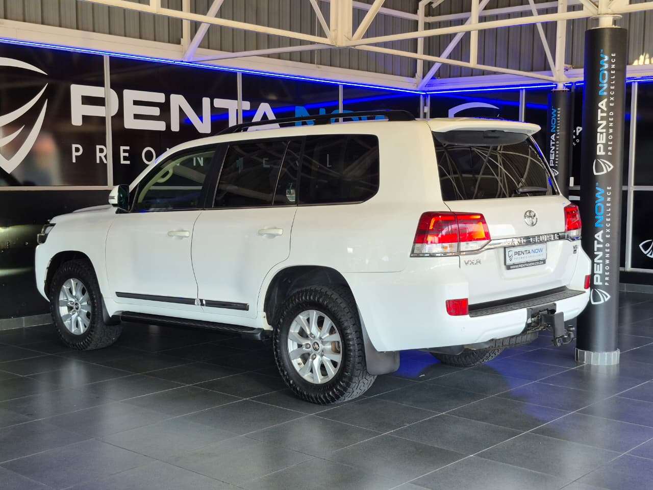 2019 Toyota Lc200, image 4 of 16