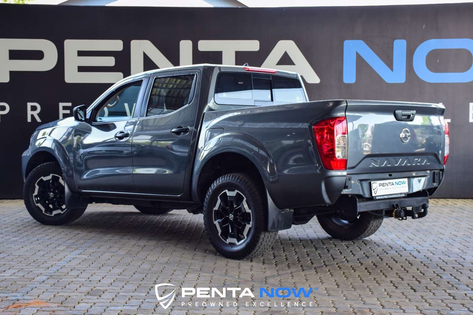 2021 Nissan Navara, image 8 of 16