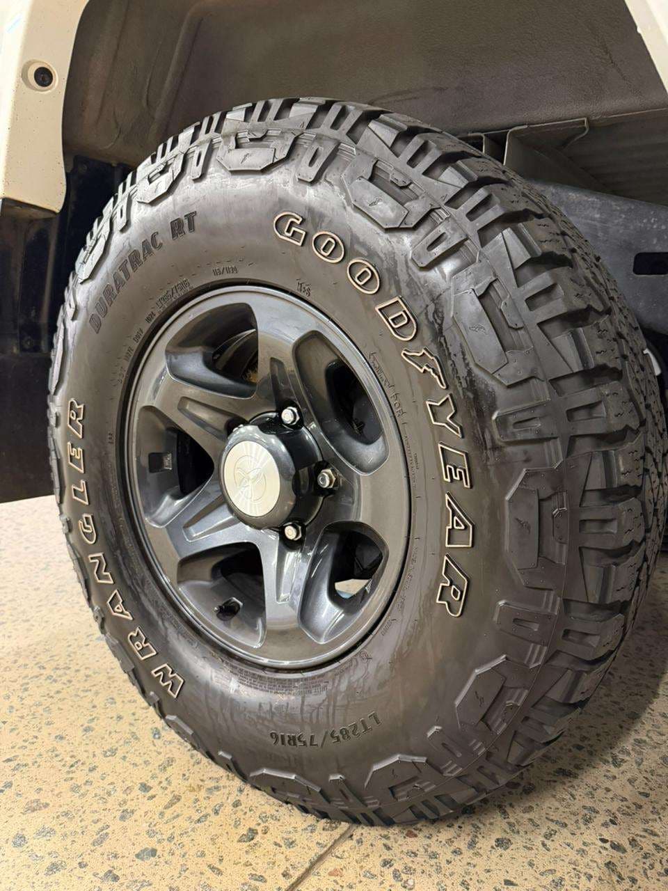2023 Toyota Land Cruiser, image 15 of 16
