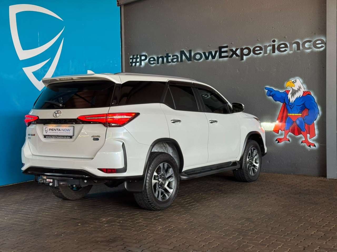 2023 Toyota Fortuner, image 5 of 16