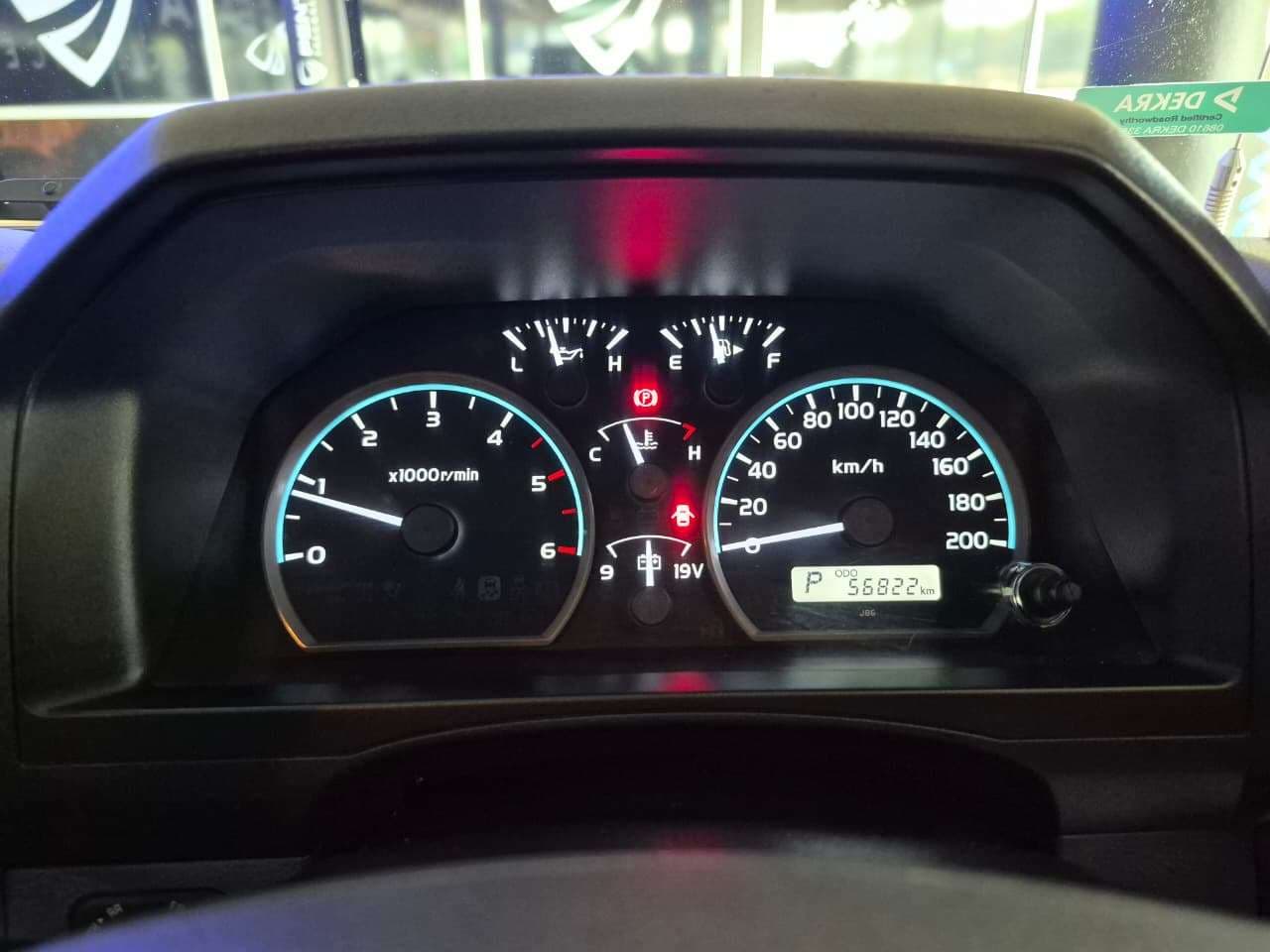2025 Toyota Landcruiser, image 10 of 16