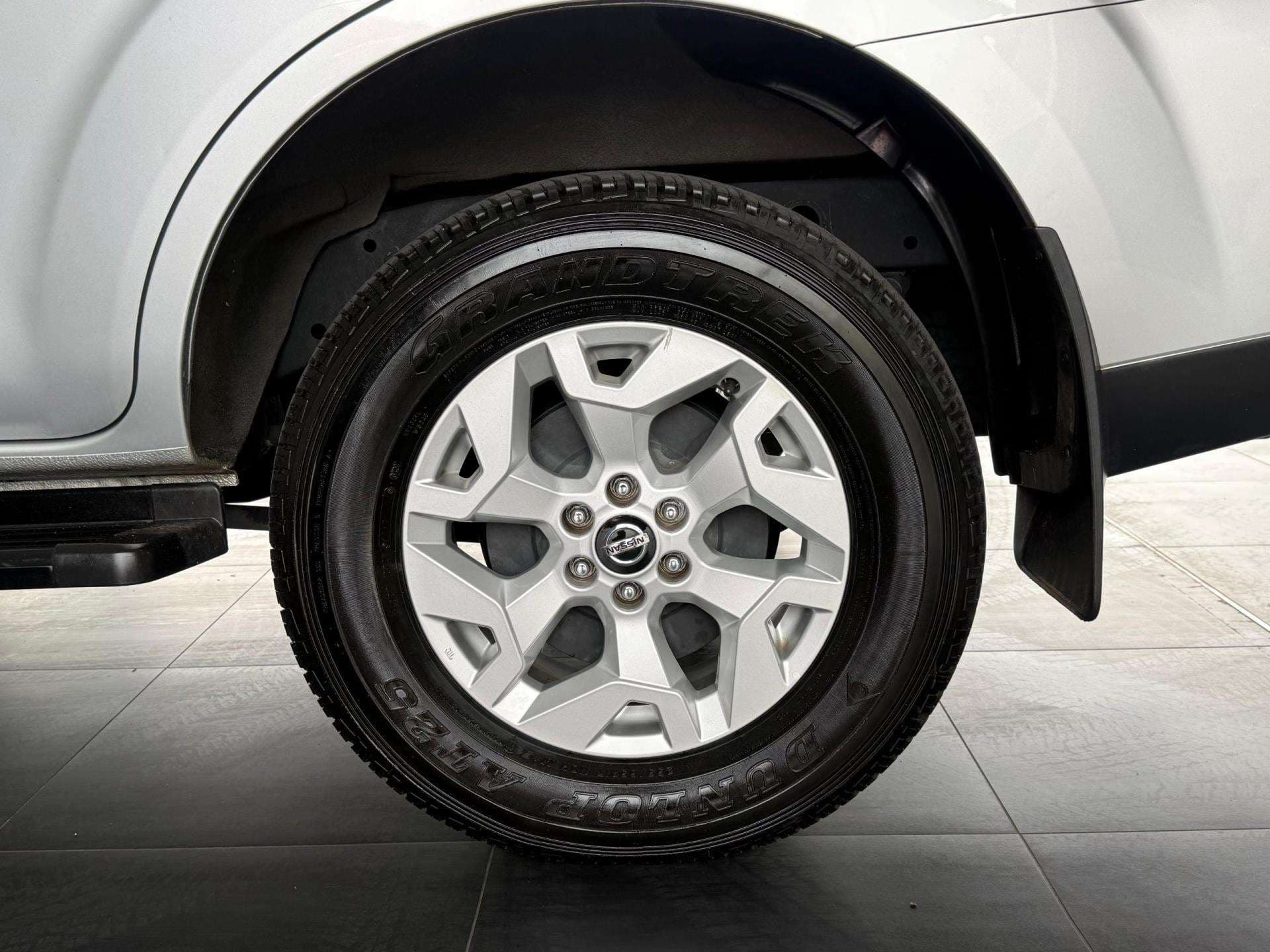 2022 Nissan Terra, image 9 of 16