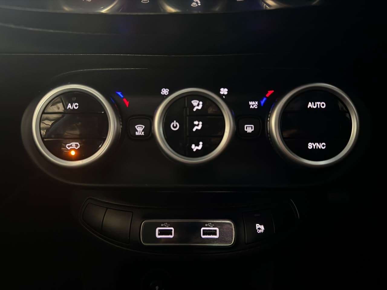 2021 Fiat 500x, image 13 of 16