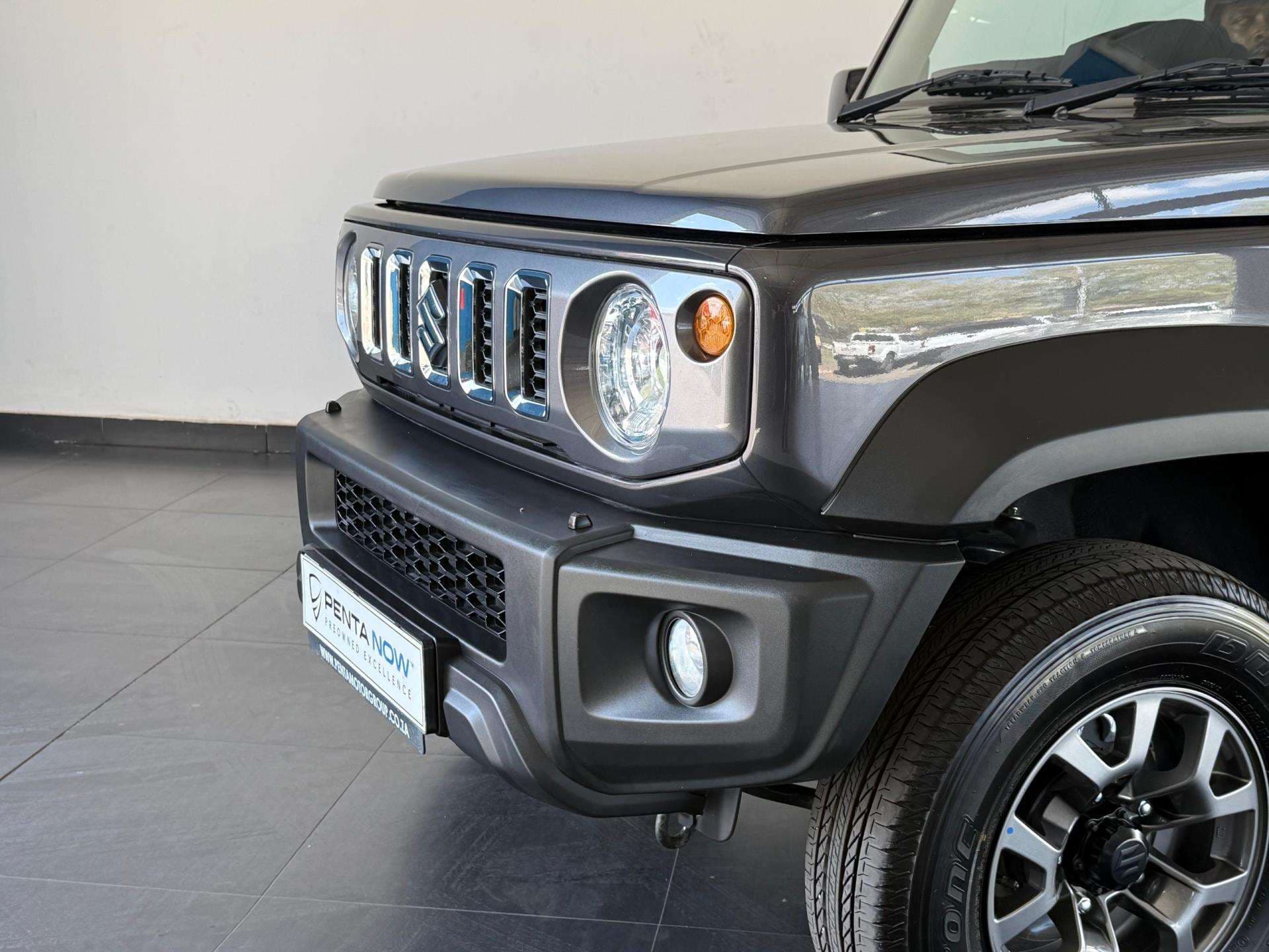 2025 Suzuki Jimny, image 10 of 16