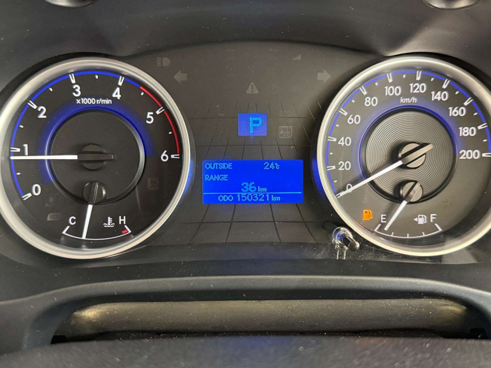 2019 Toyota Hilux, image 12 of 16