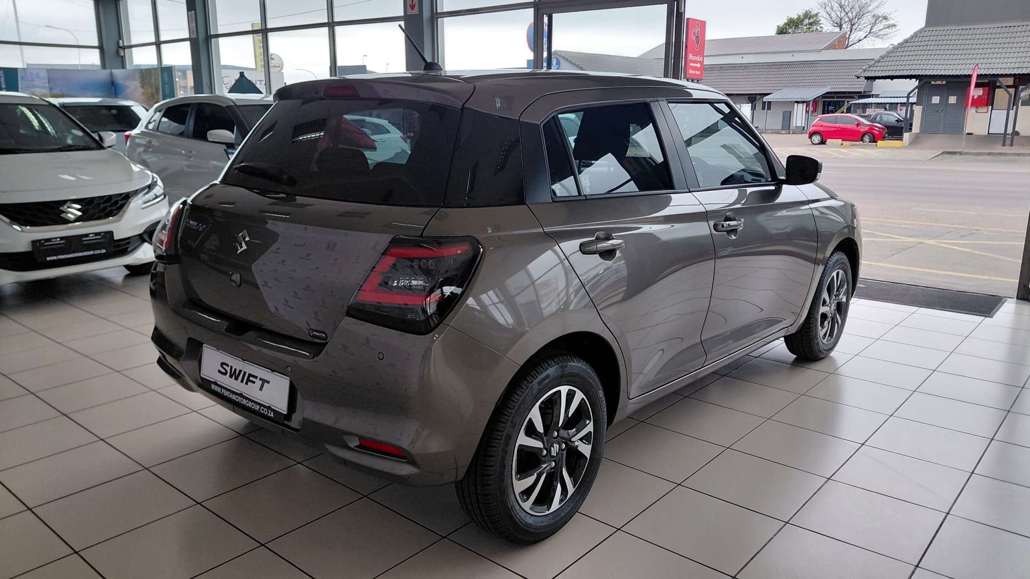 2026 Suzuki Swift, image 3 of 8