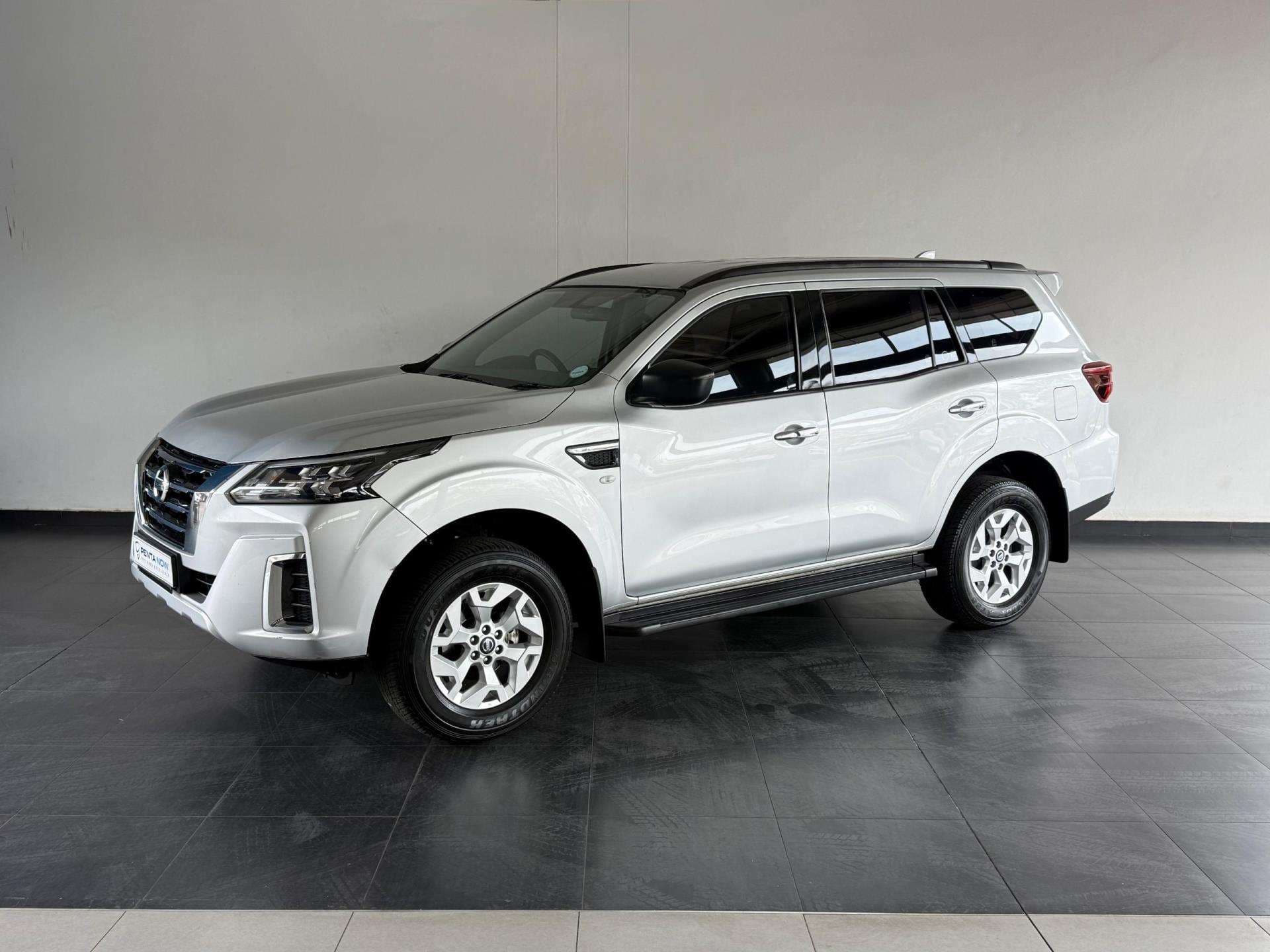 2022 Nissan Terra, image 3 of 16