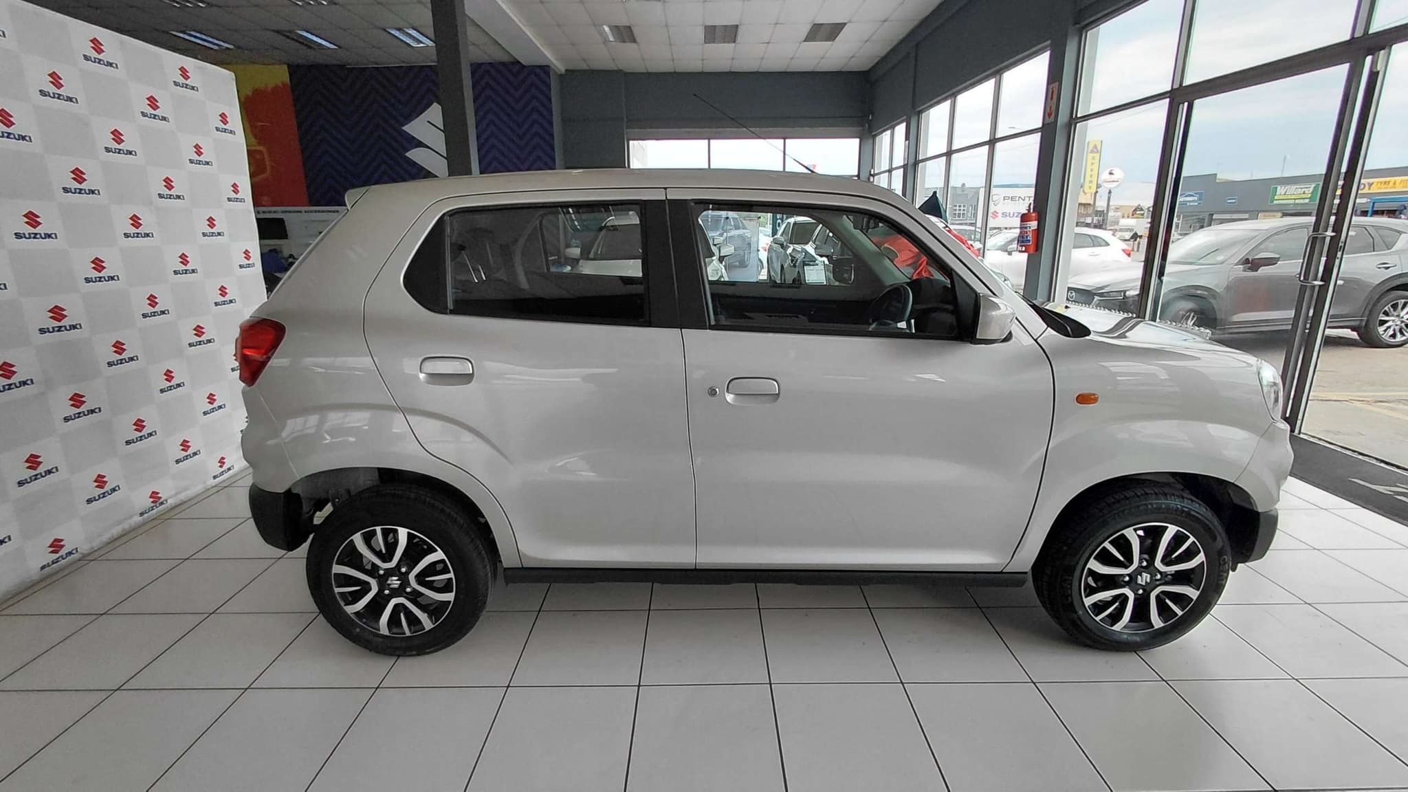 2026 Suzuki S.presso, image 2 of 8