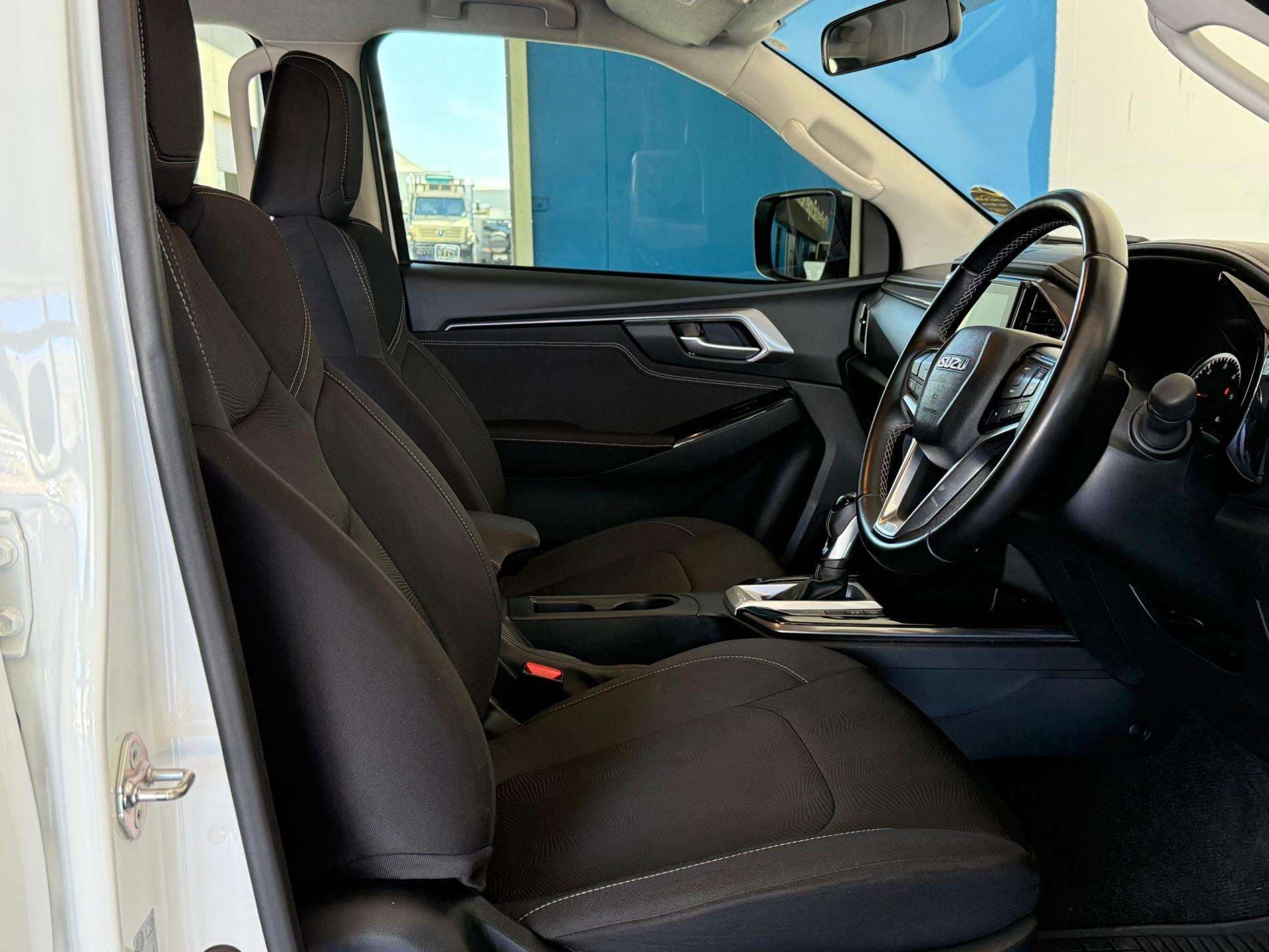 2024 Isuzu D-max, image 13 of 16