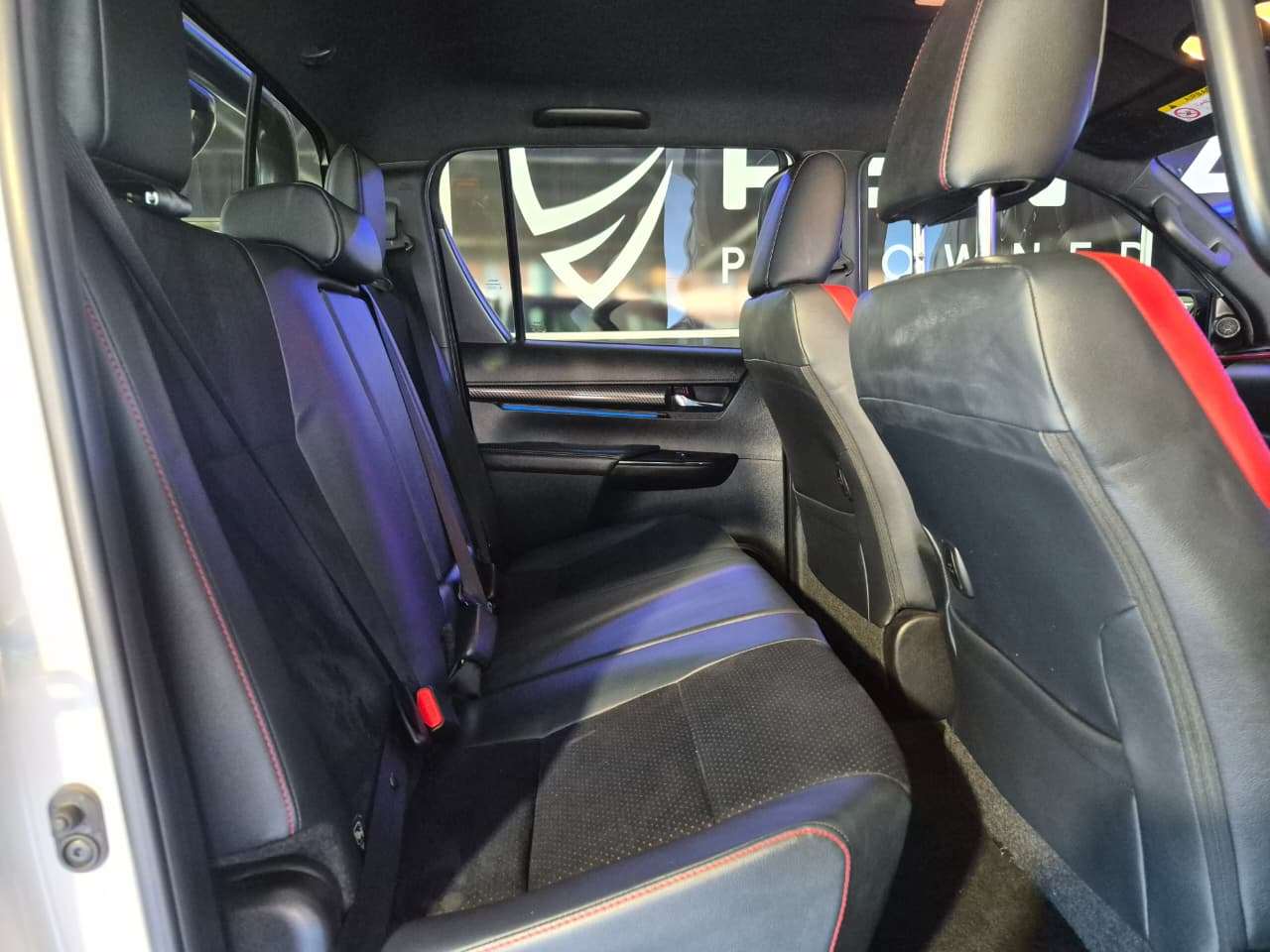 2023 Toyota Hilux, image 14 of 16