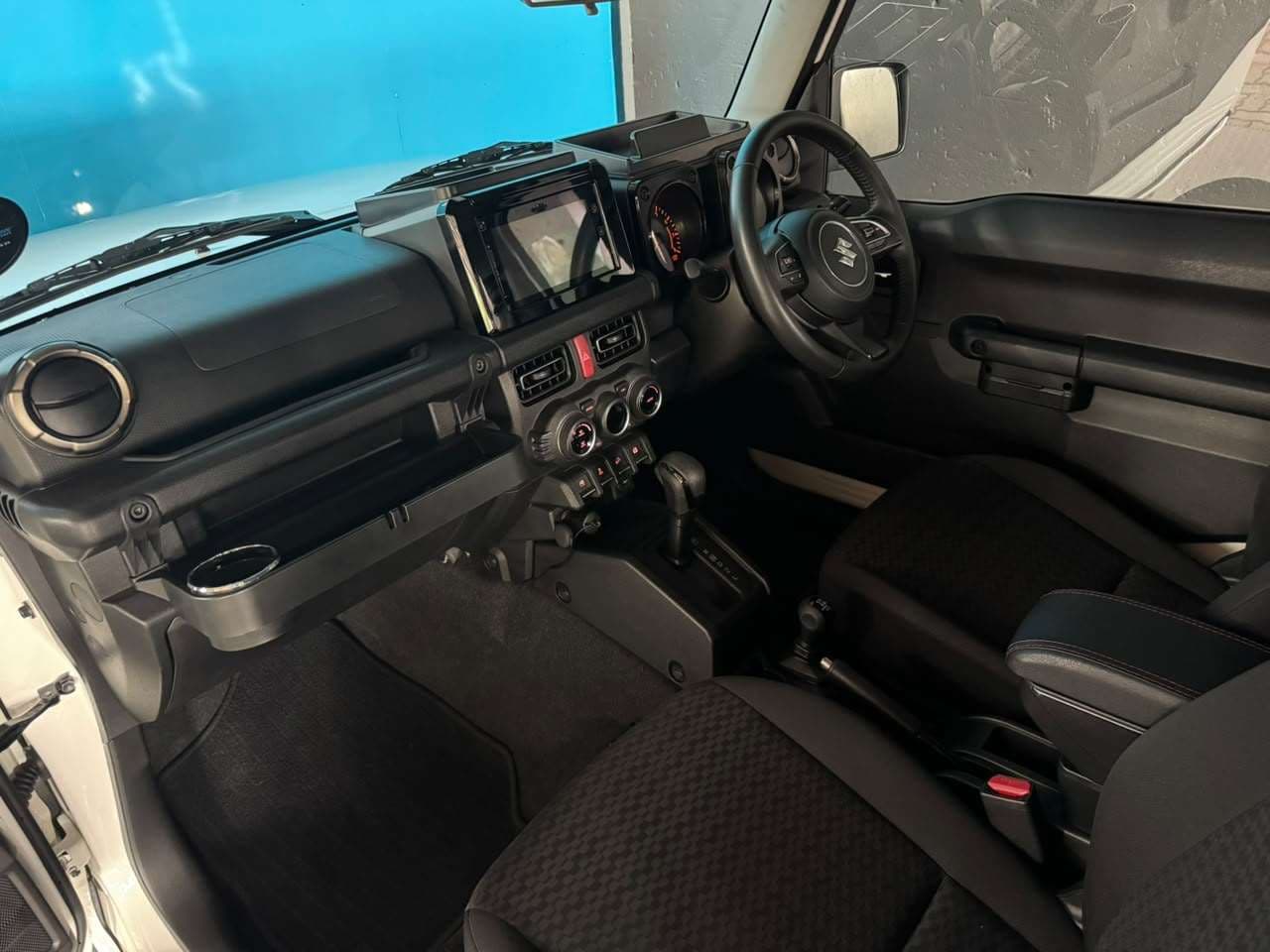 2022 Suzuki Jimny, image 9 of 15